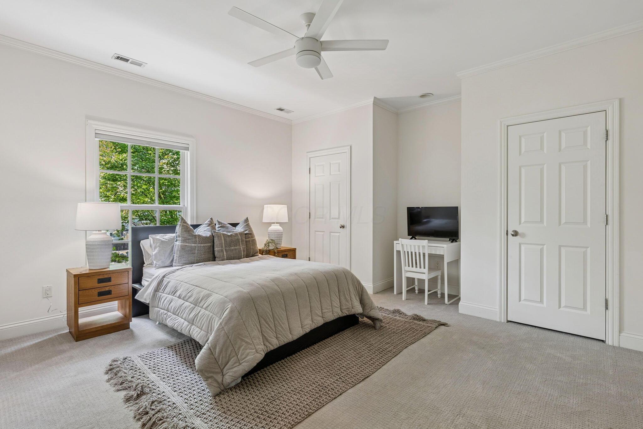 7288 Berkley Square N