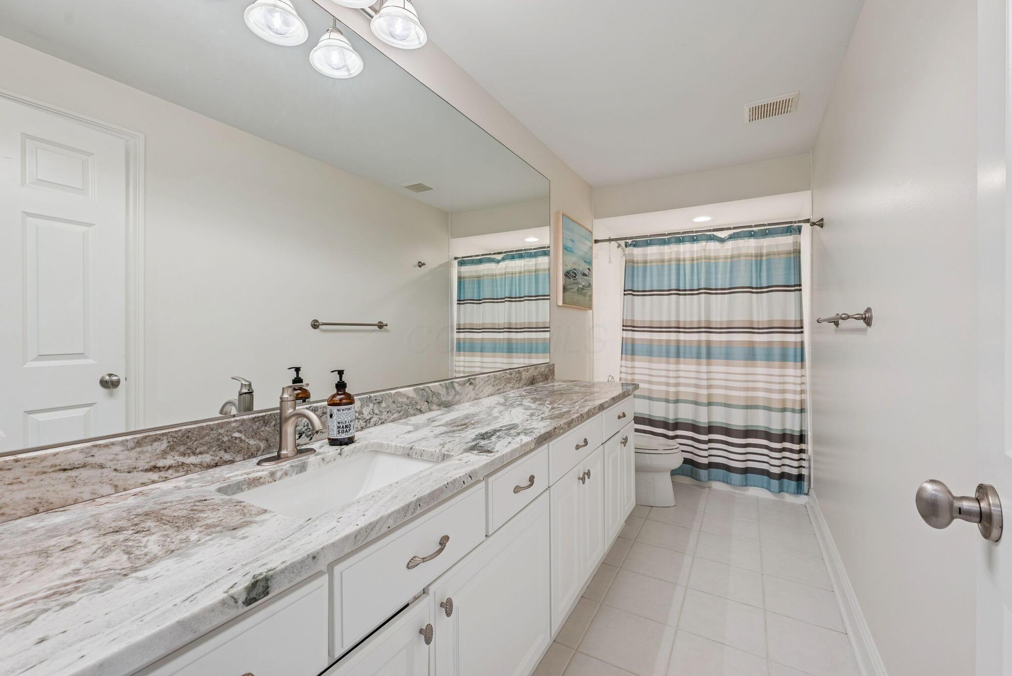 7288 Berkley Square N