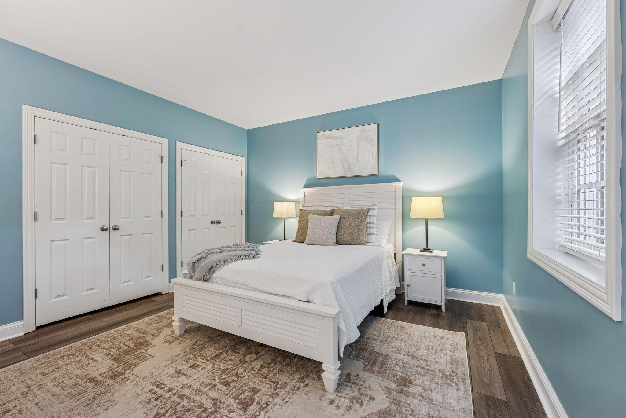 7288 Berkley Square N