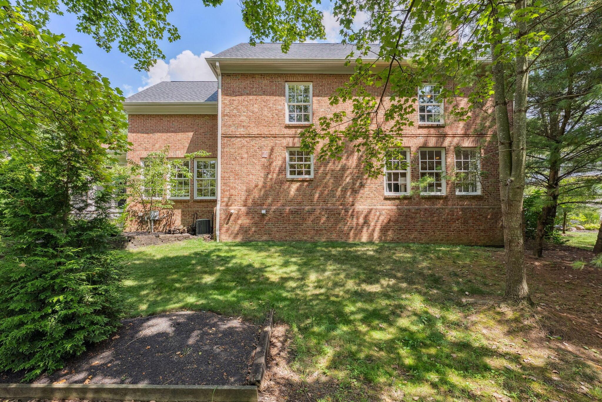 7288 Berkley Square N