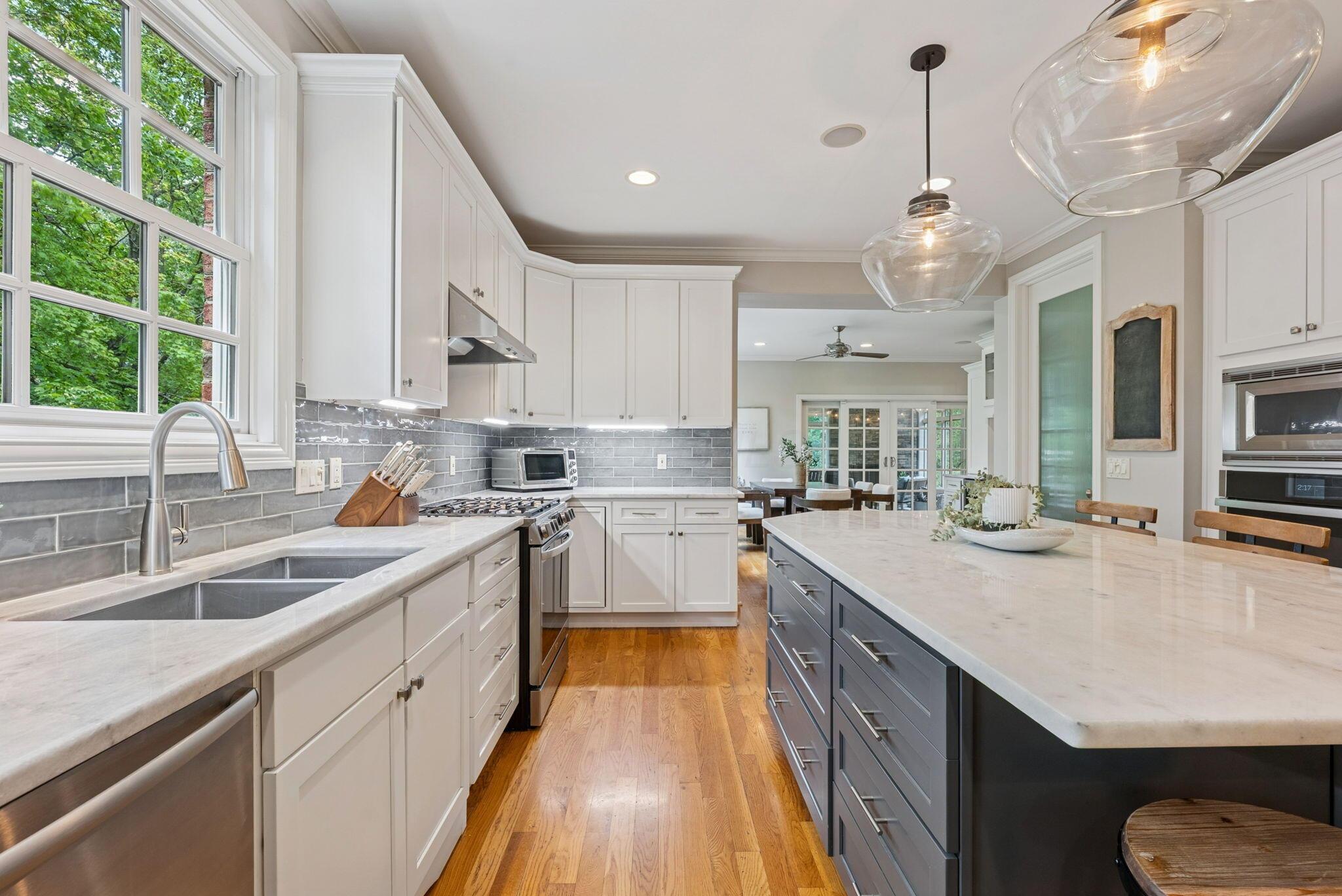 7288 Berkley Square N