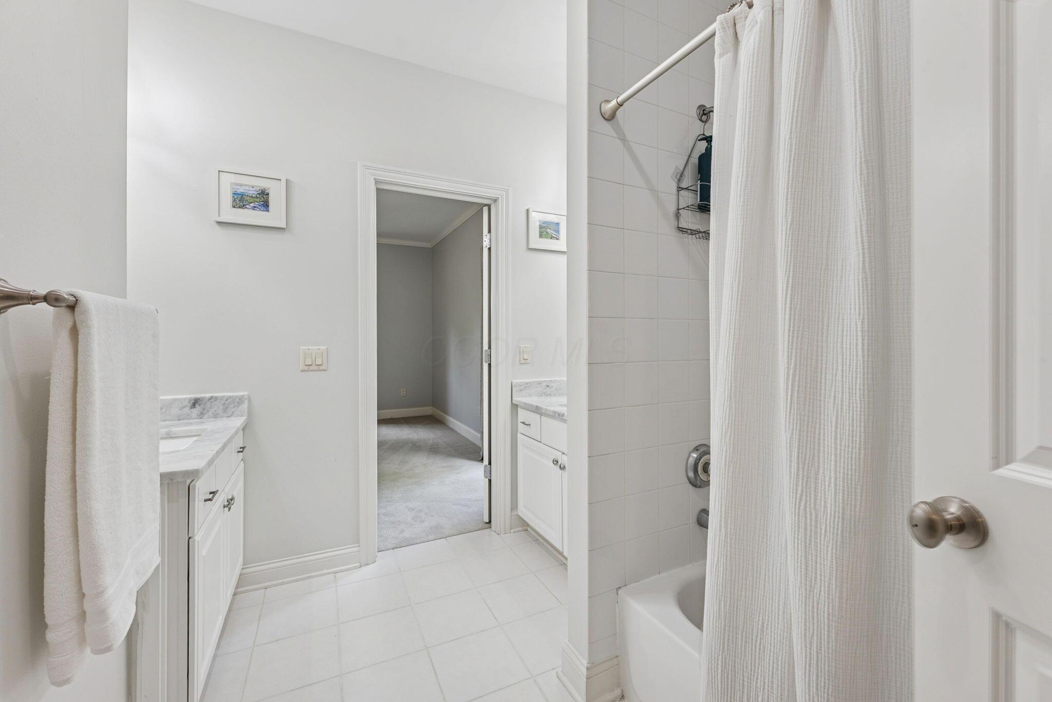 7288 Berkley Square N