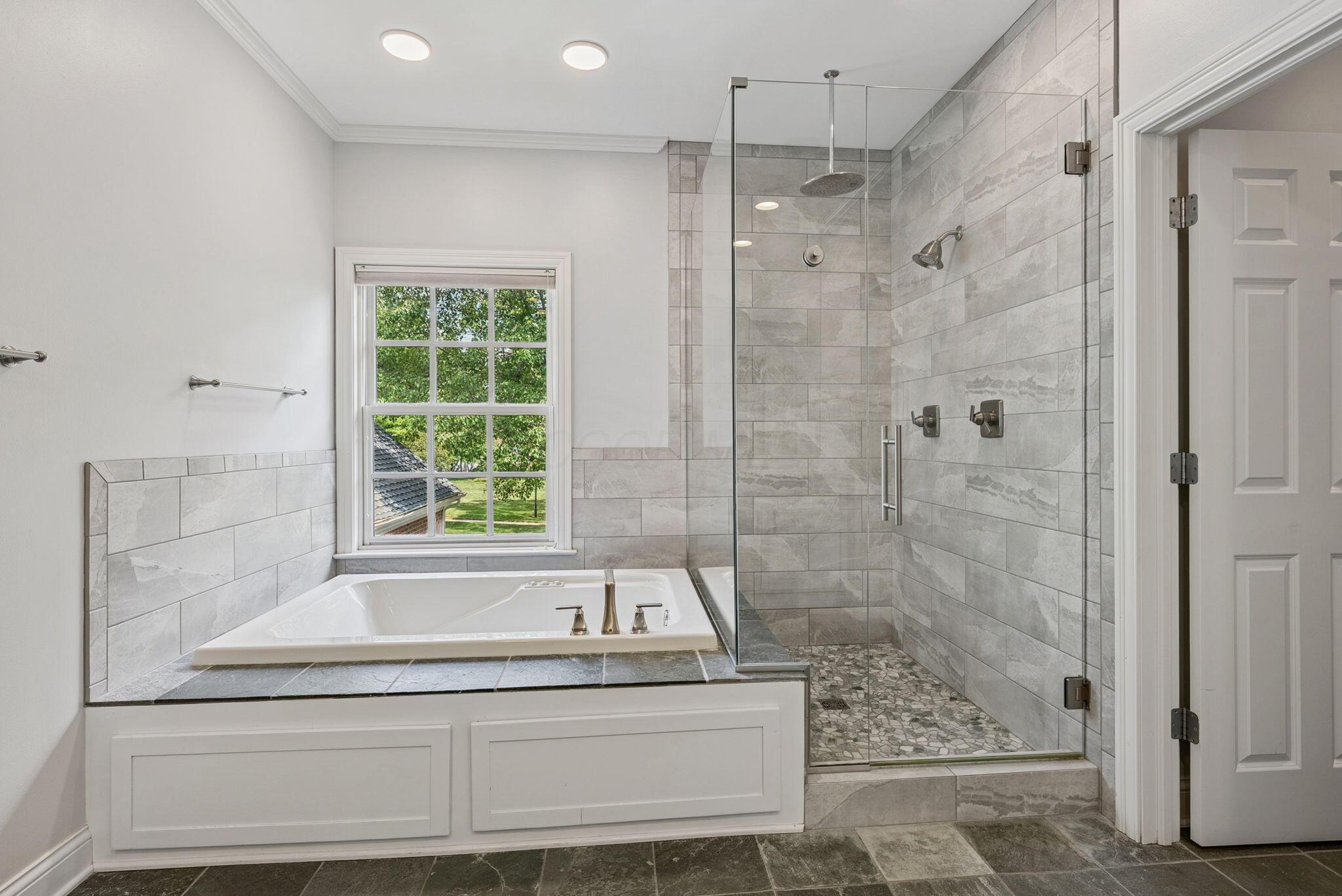 7288 Berkley Square N