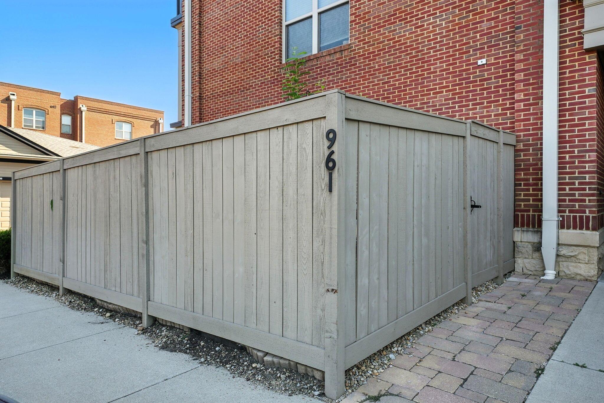 961 Ingleside Avenue, C961