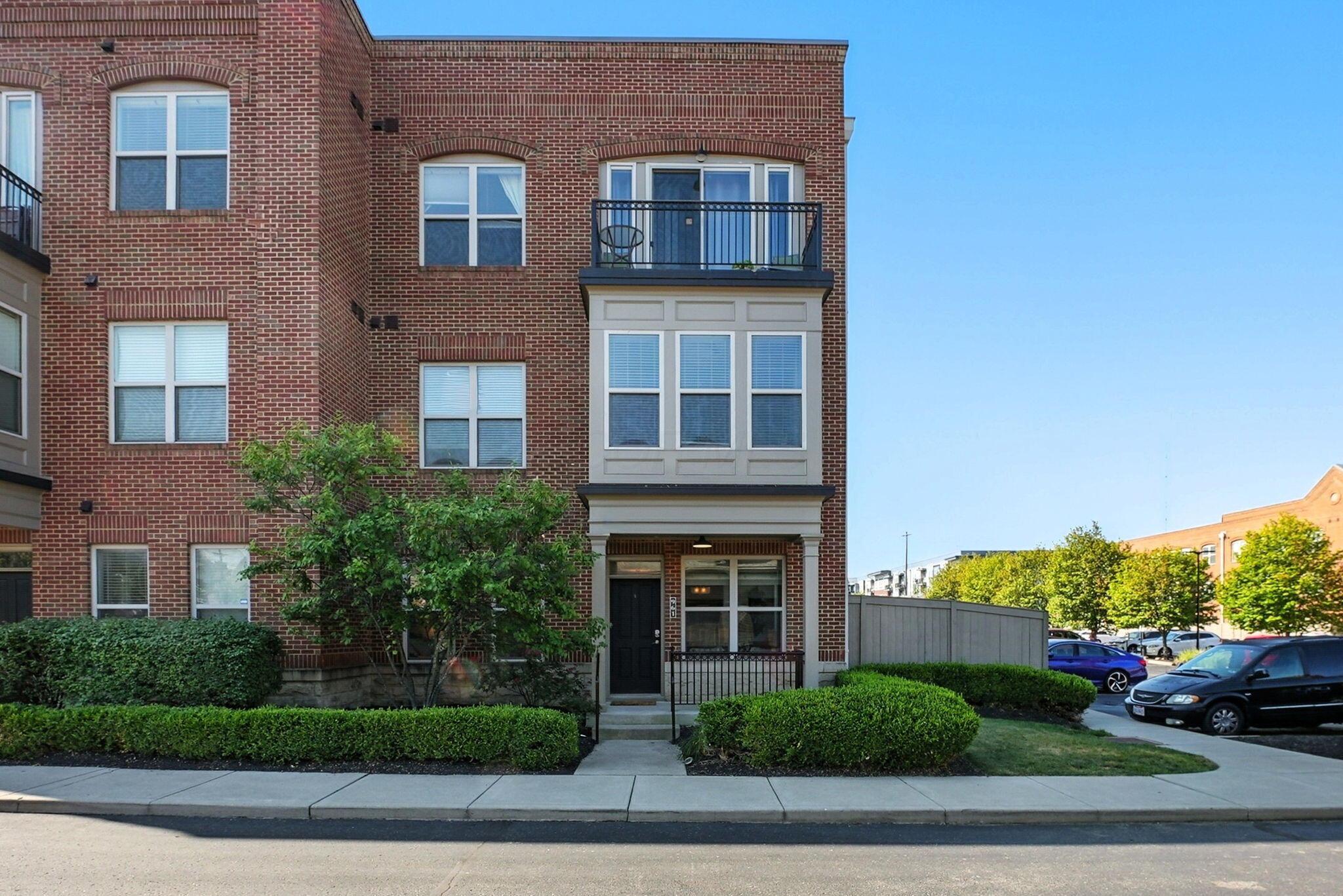 961 Ingleside Avenue, C961