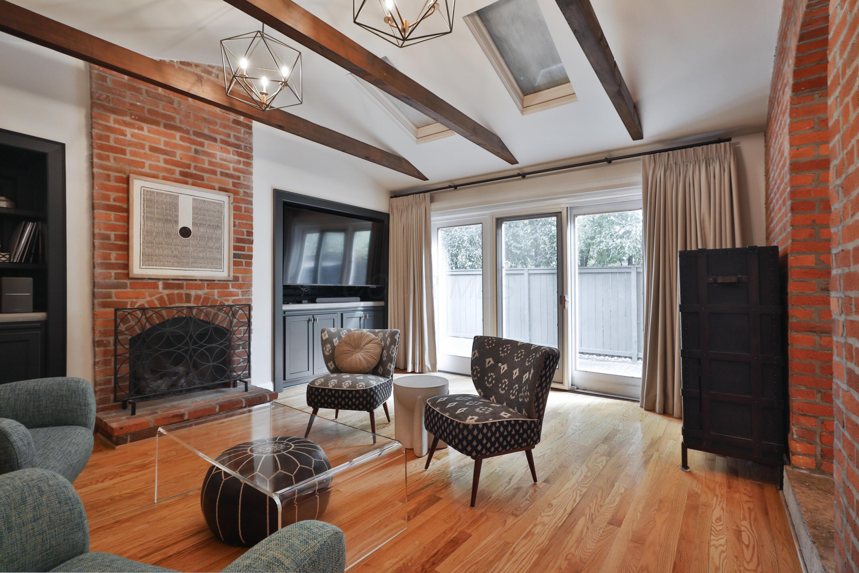 266 E Sycamore Street