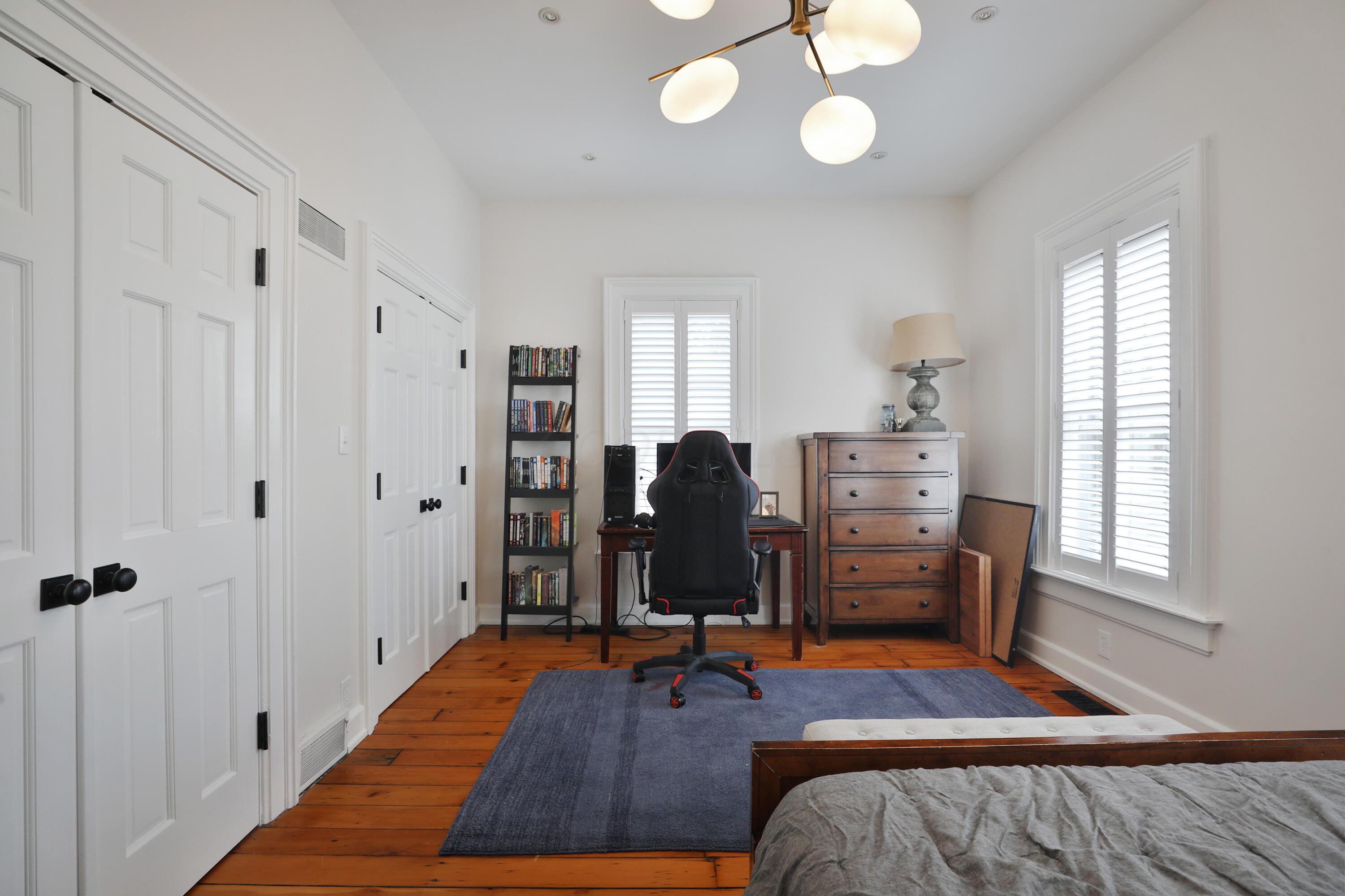 266 E Sycamore Street