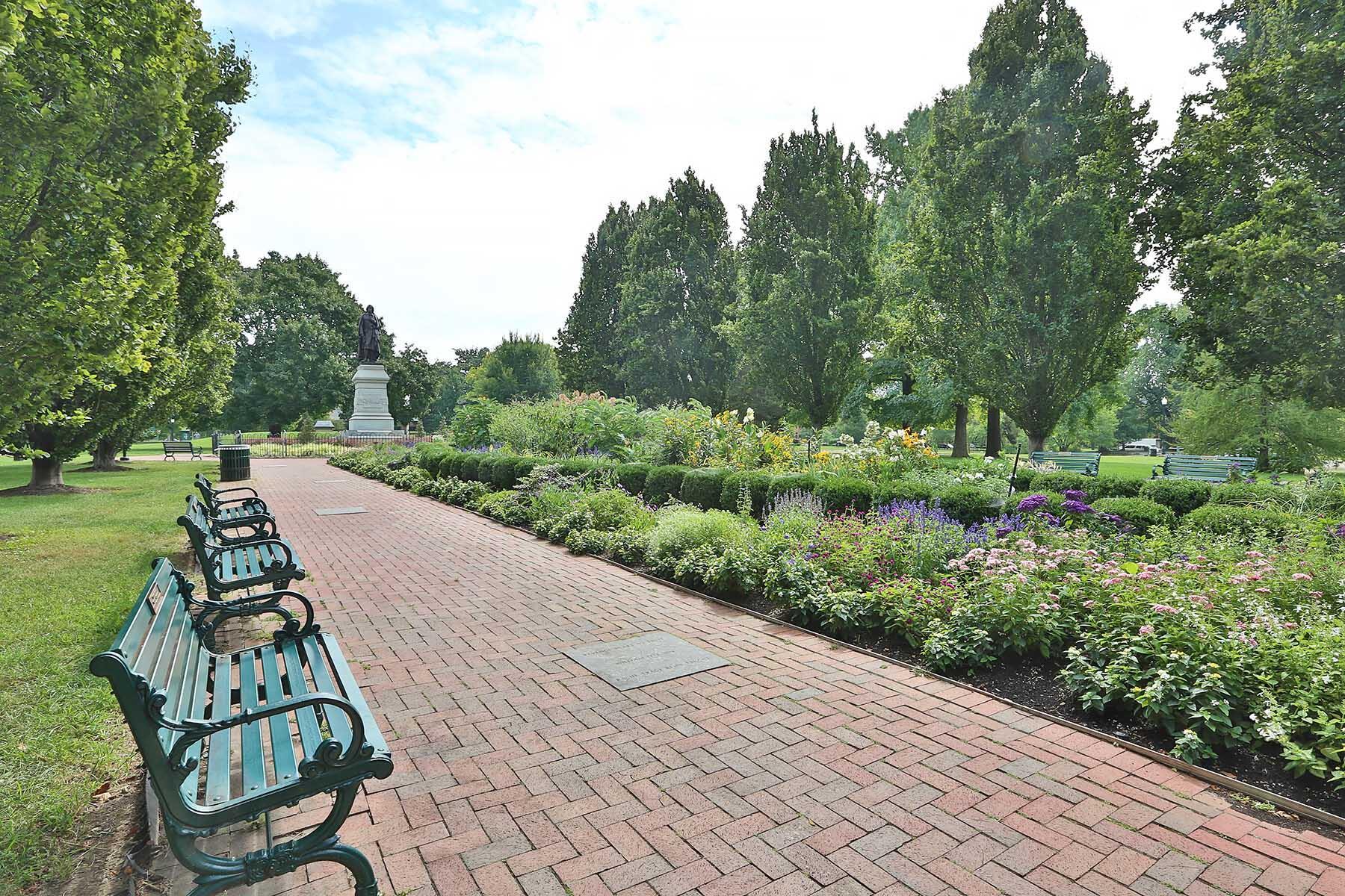 266 E Sycamore Street