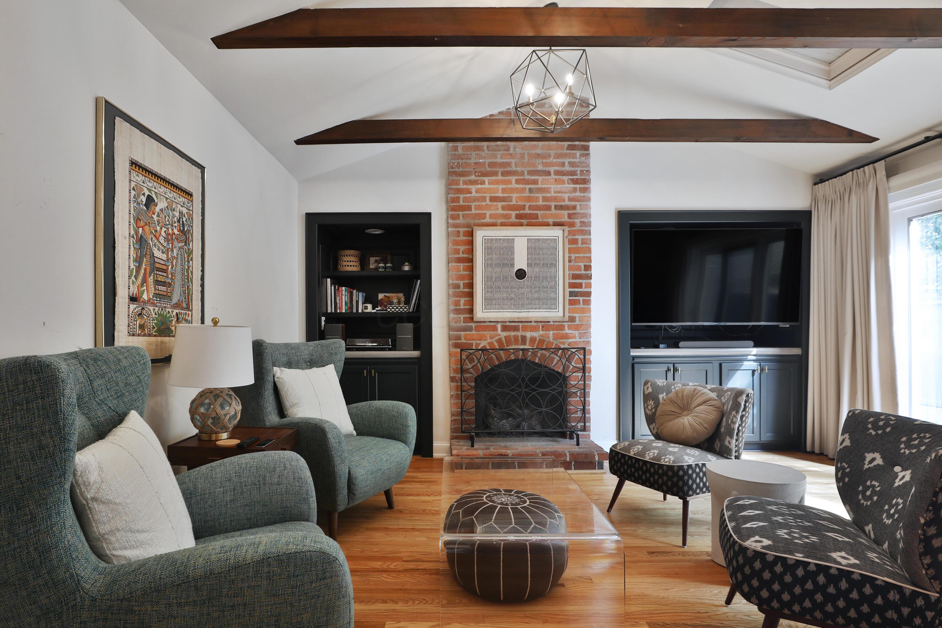 266 E Sycamore Street