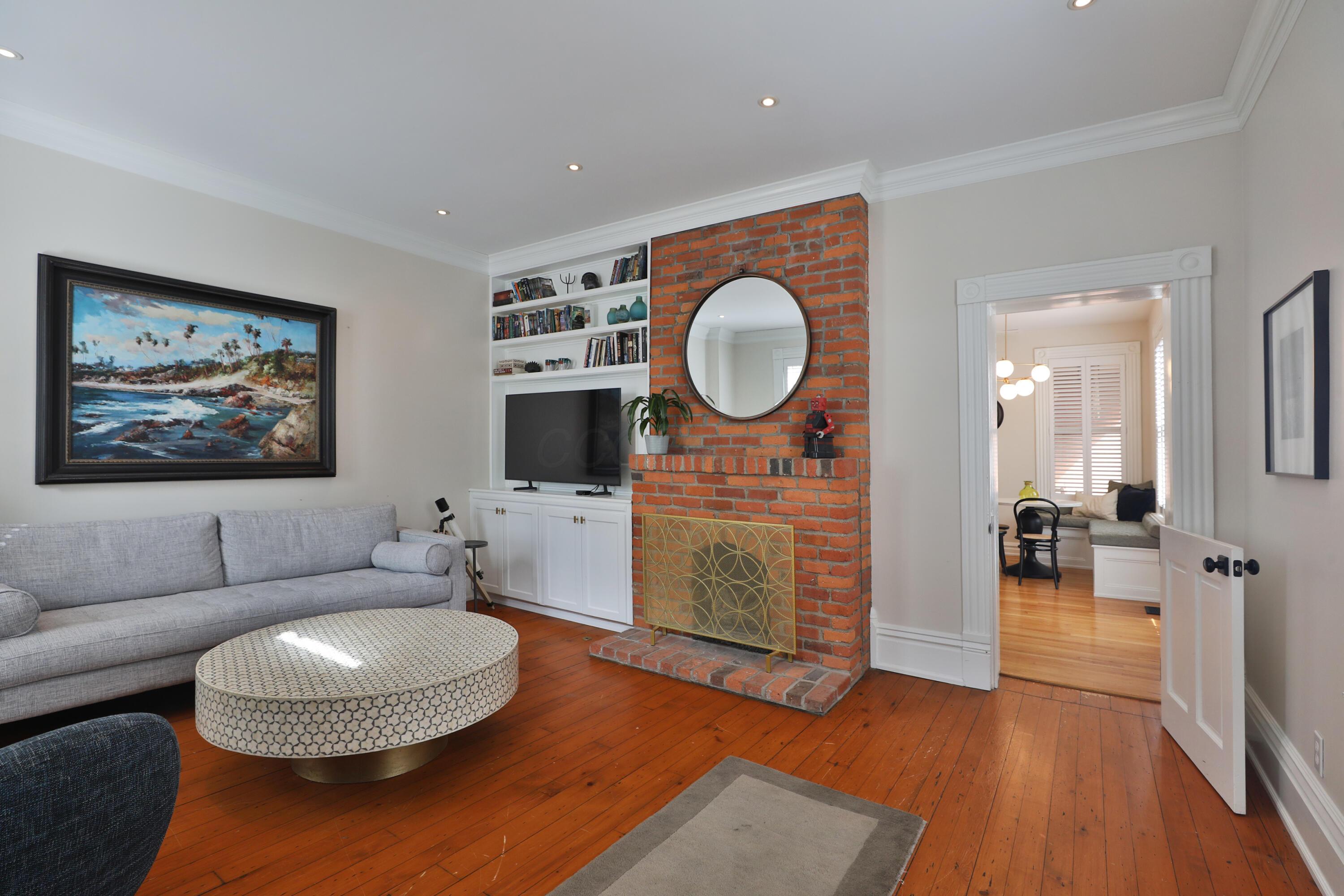 266 E Sycamore Street