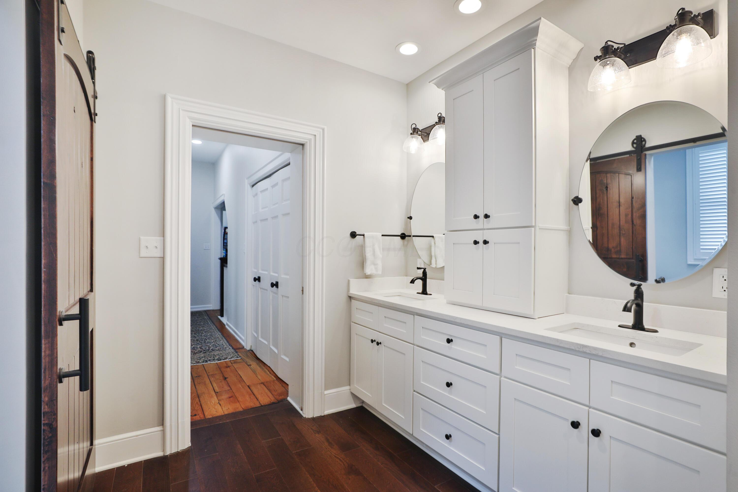 266 E Sycamore Street