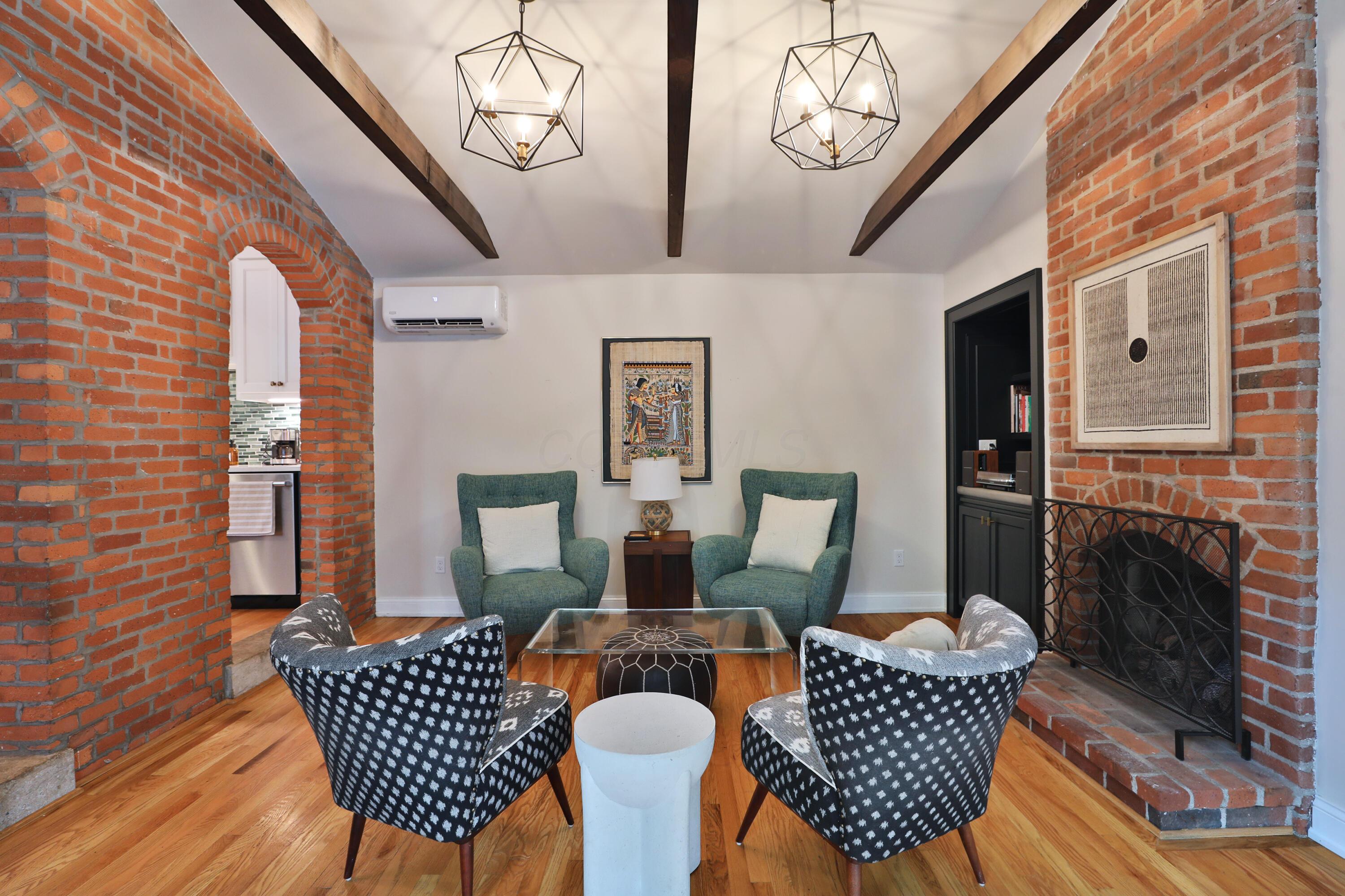 266 E Sycamore Street