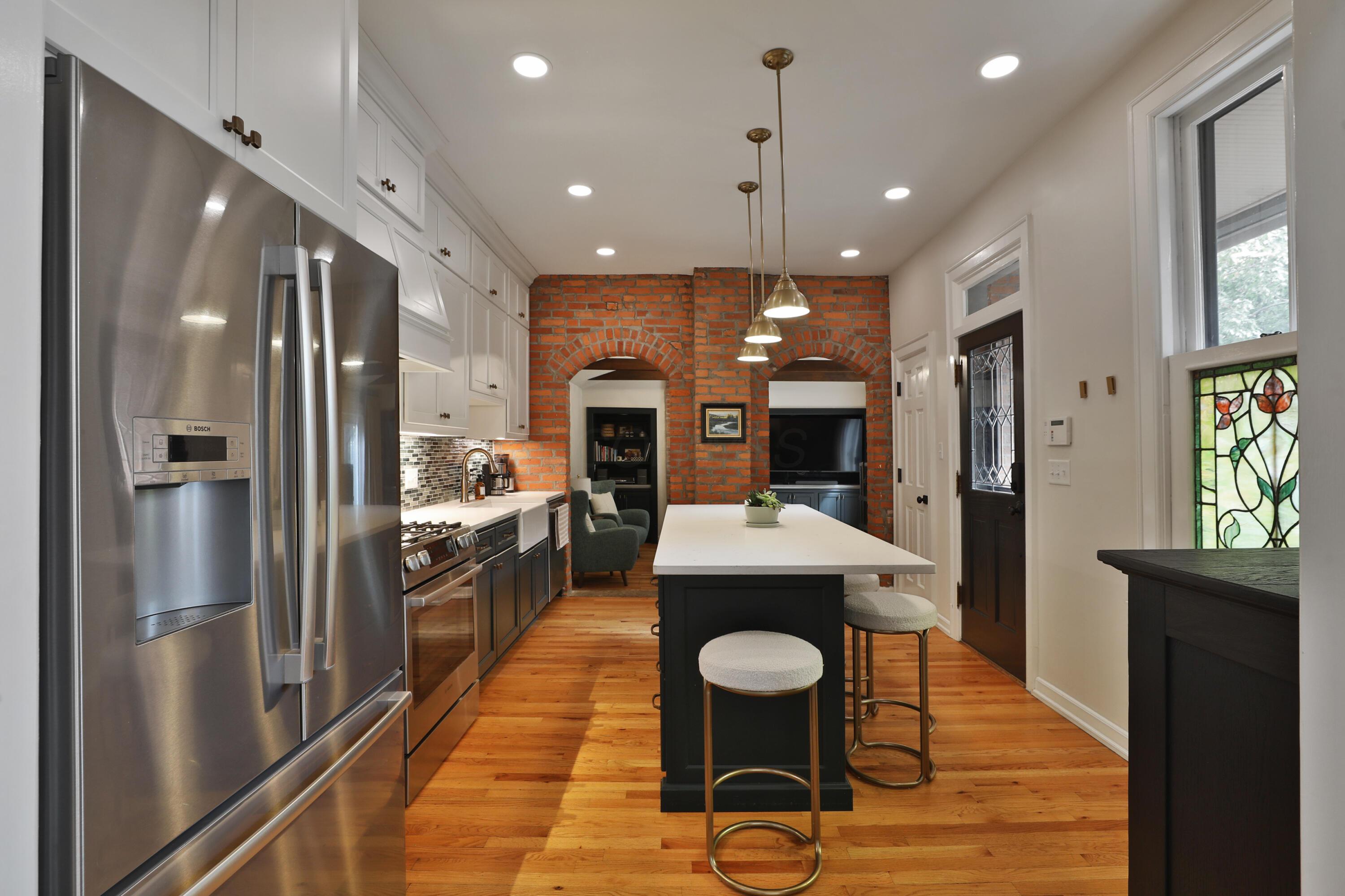 266 E Sycamore Street