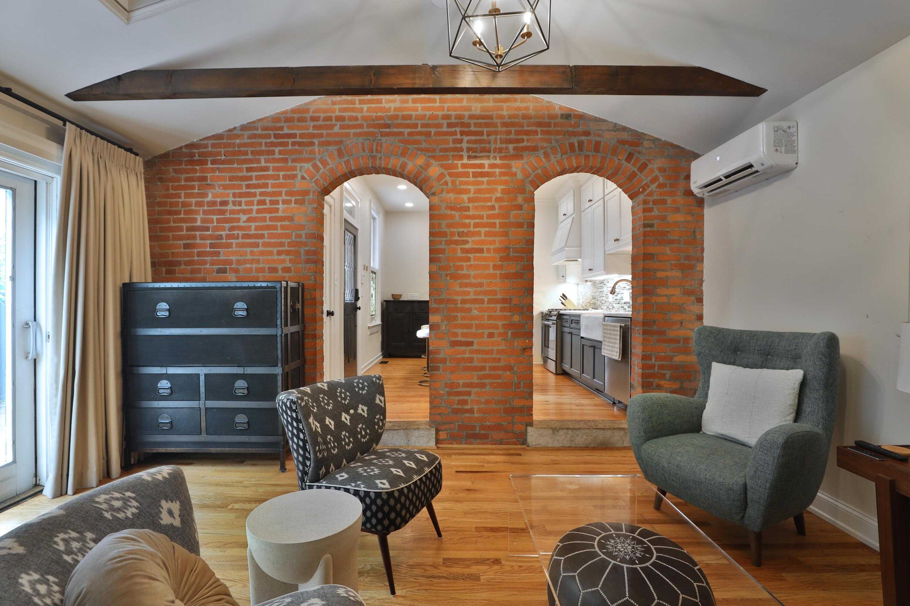 266 E Sycamore Street