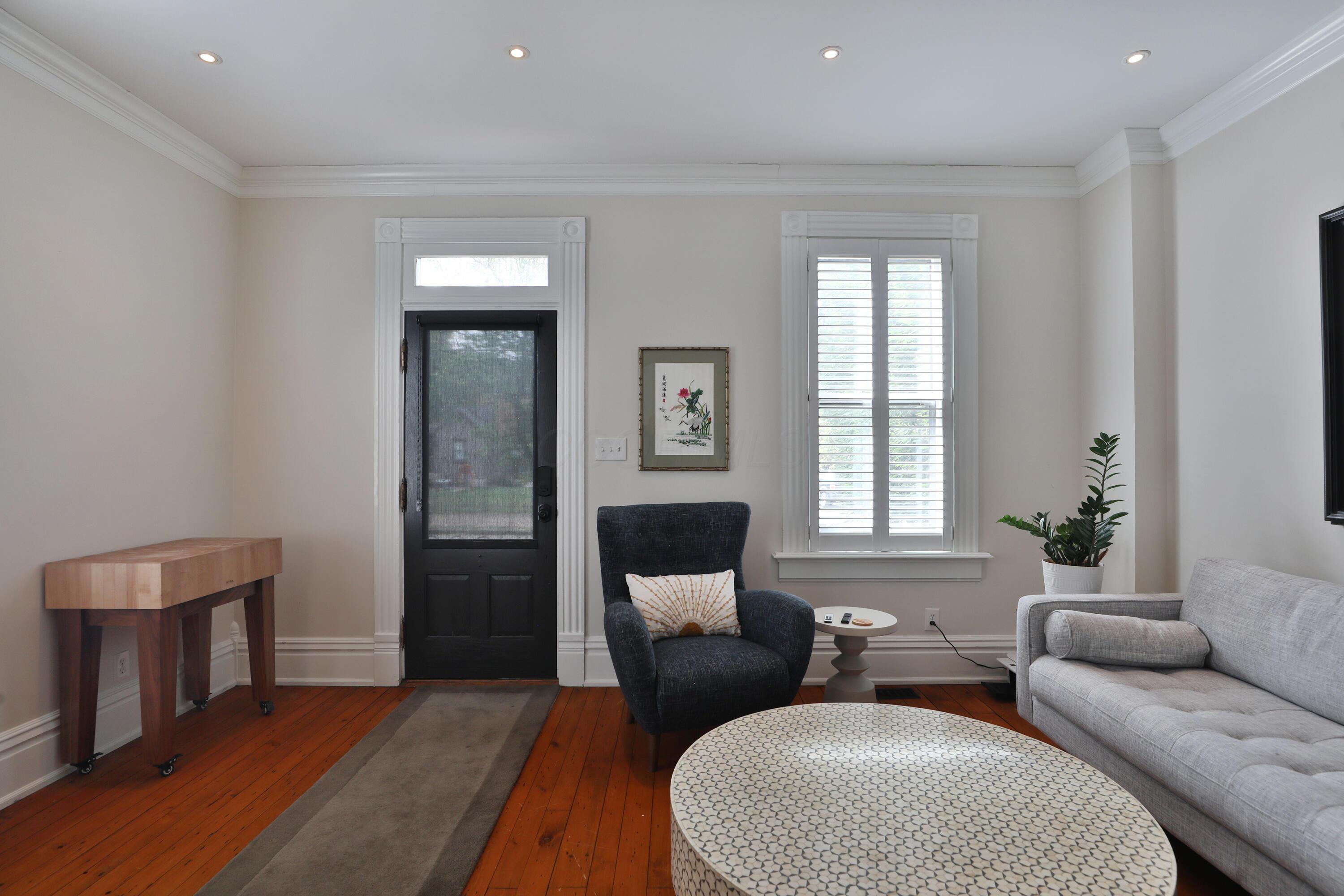 266 E Sycamore Street