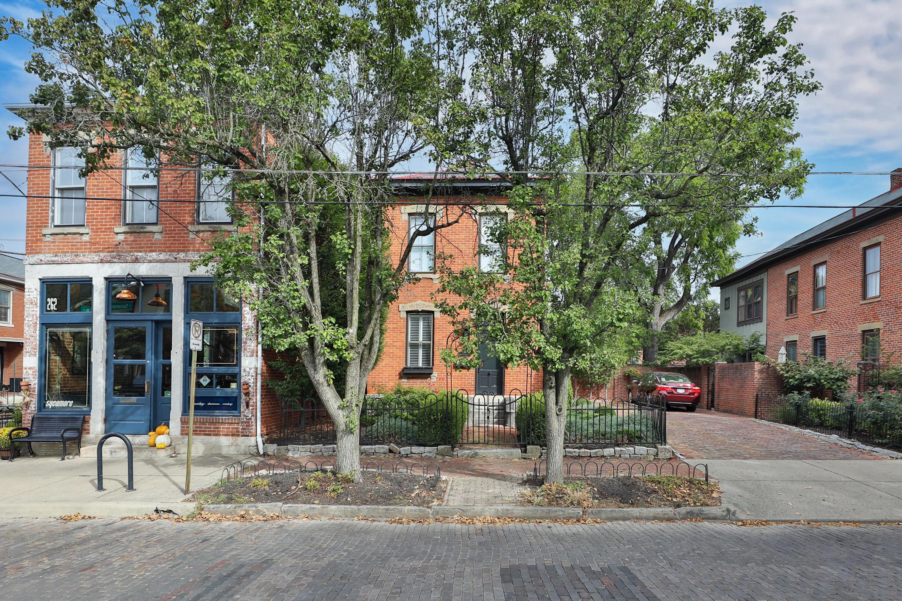 266 E Sycamore Street