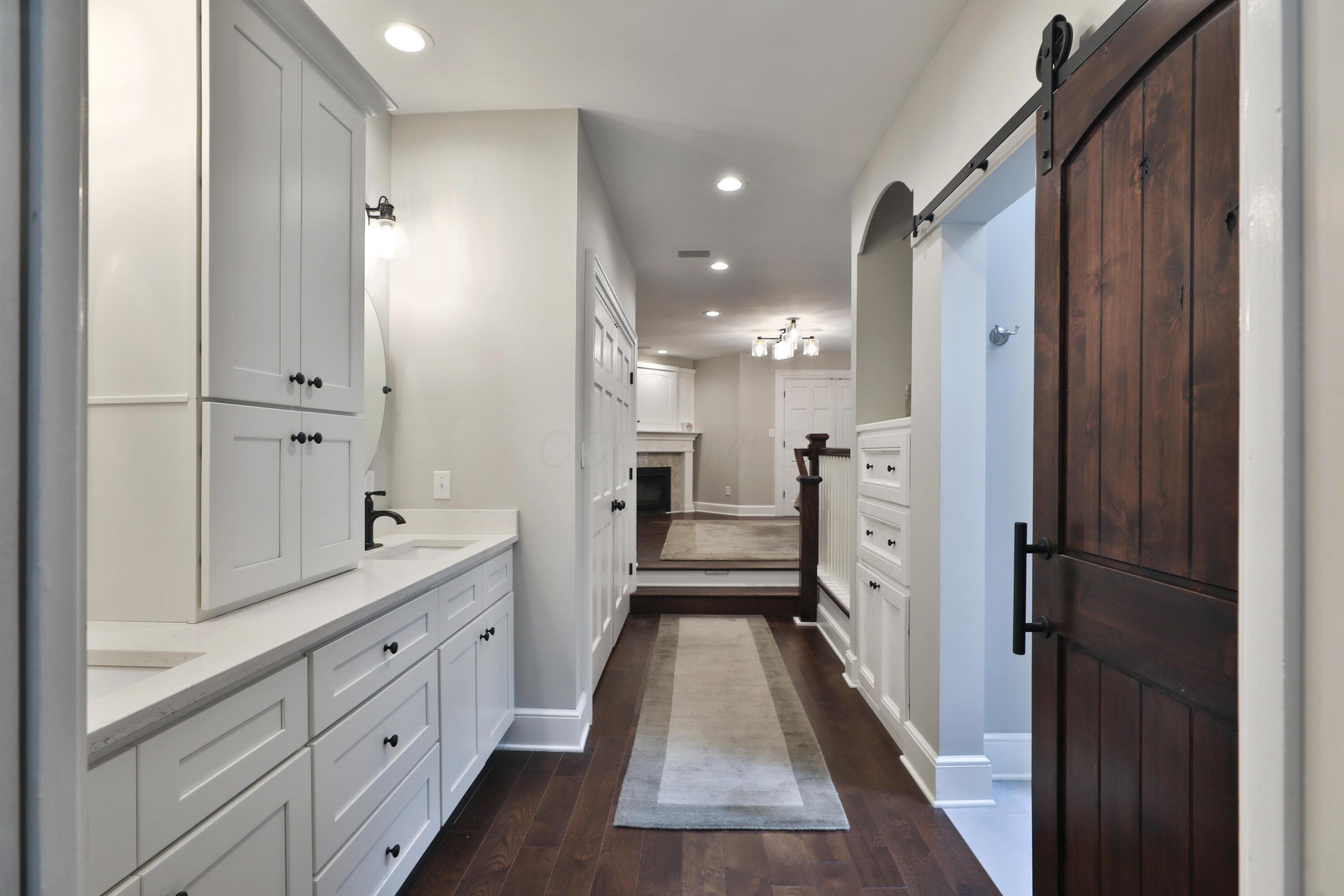 266 E Sycamore Street