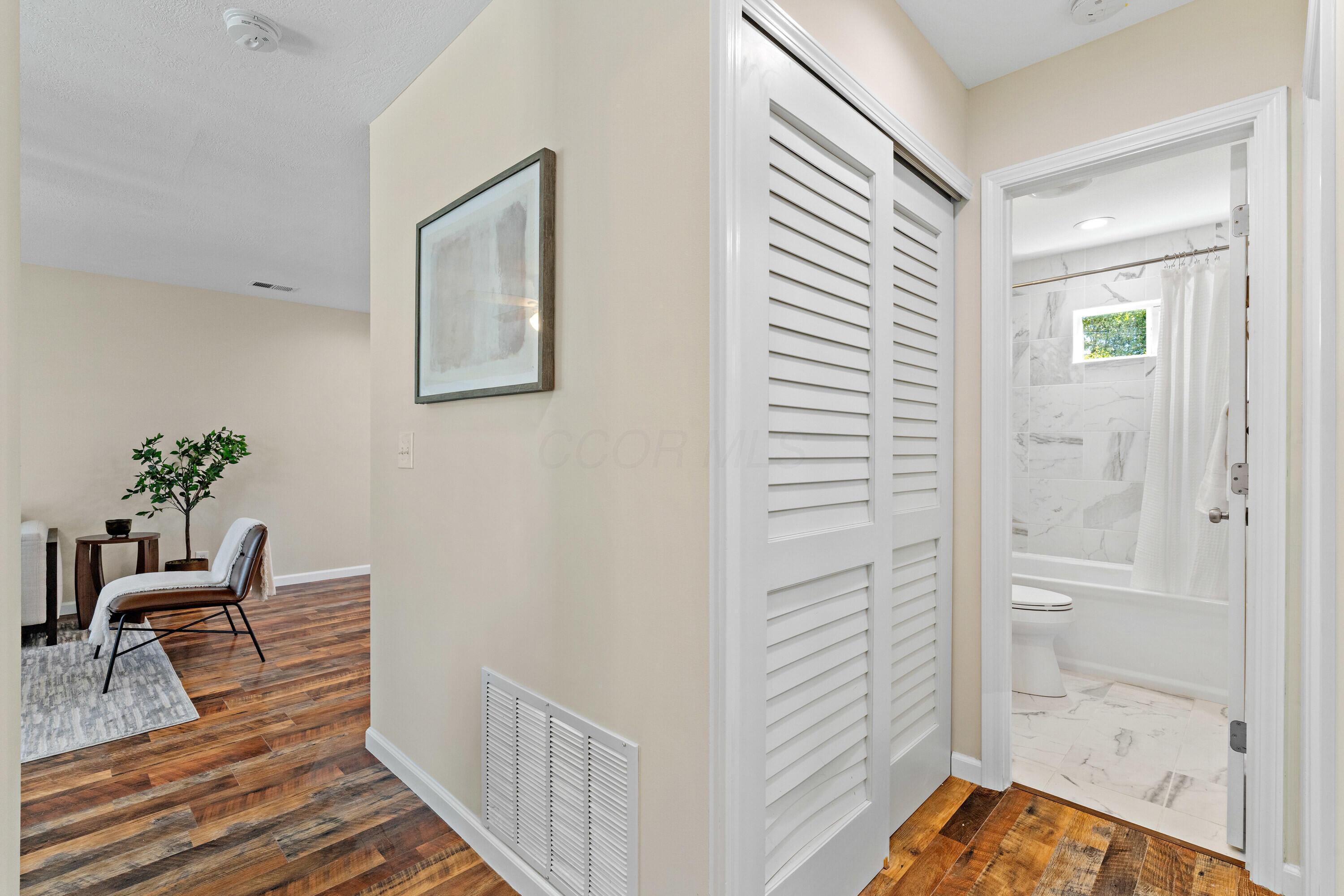 369 Hillview Drive