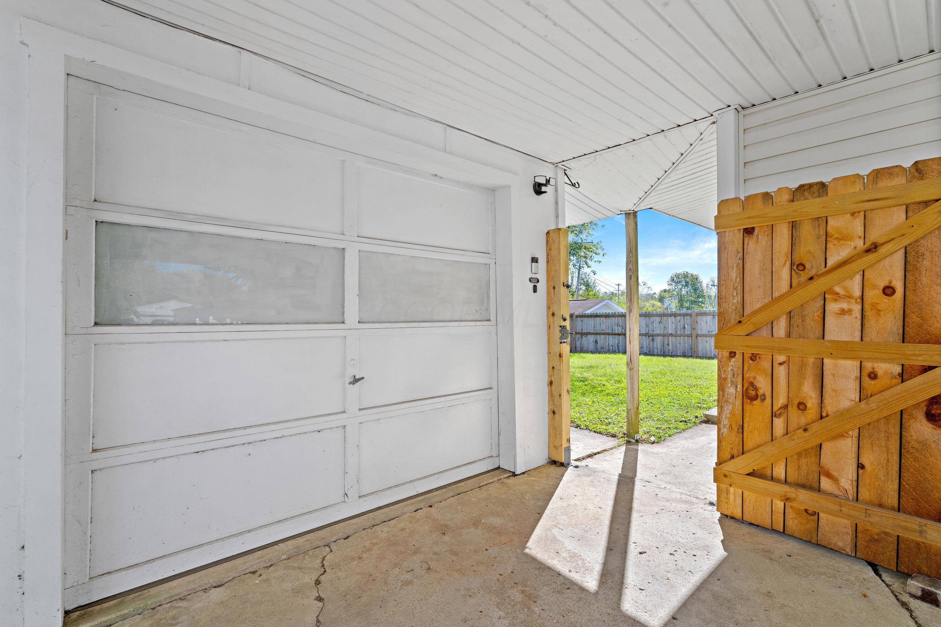 369 Hillview Drive