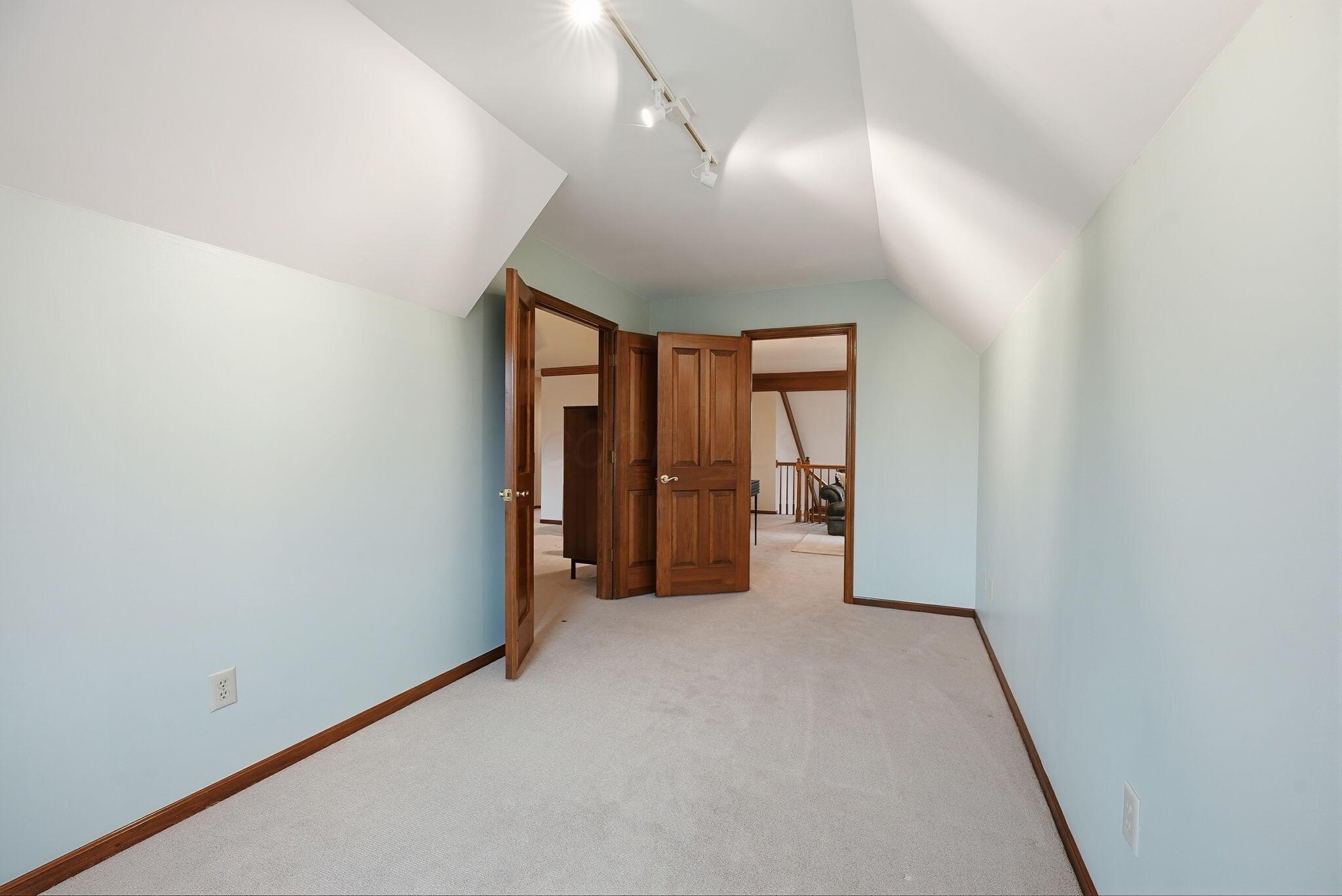 144 Valley Run Place