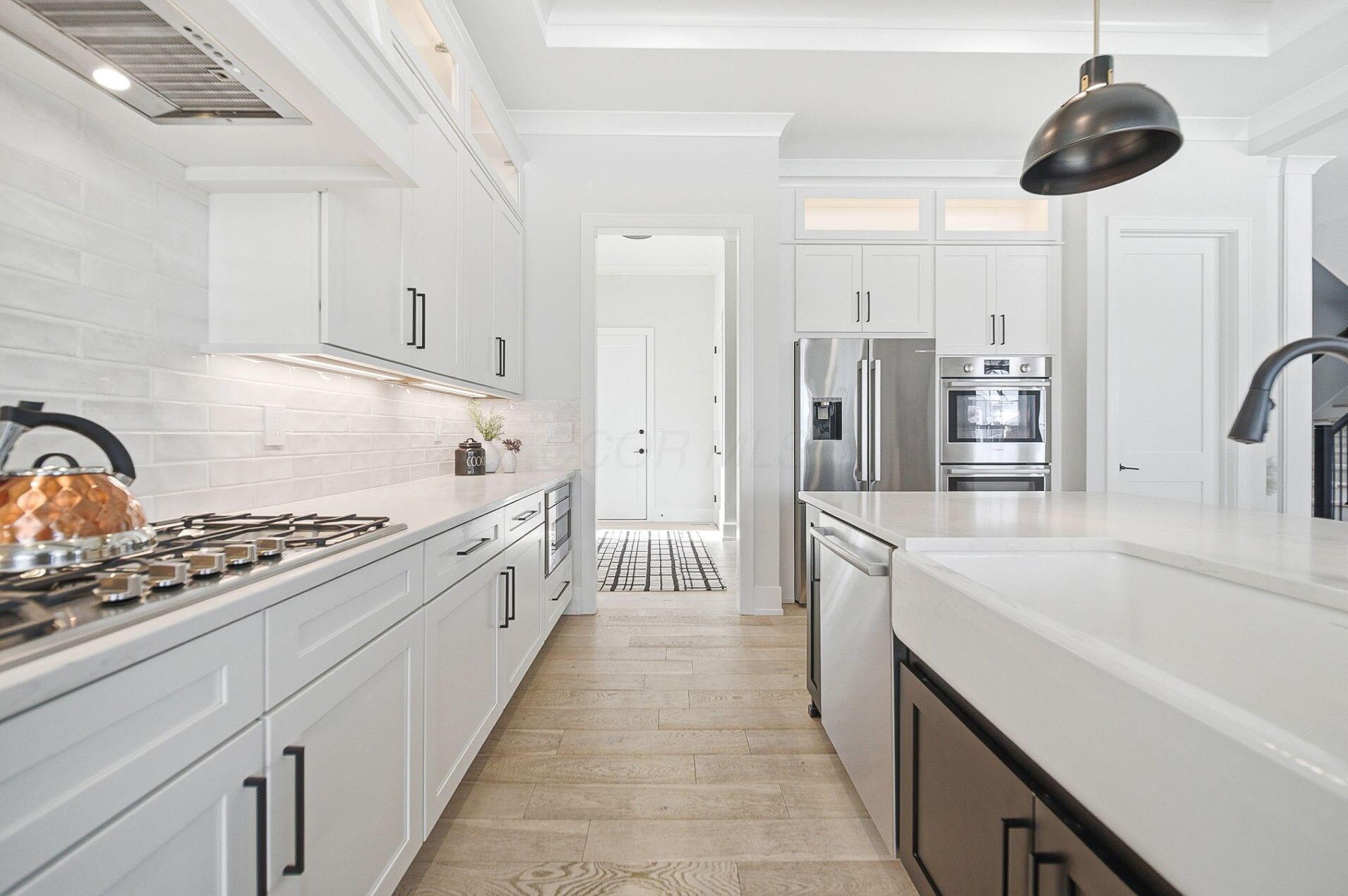 11294 Cedar Crest Drive