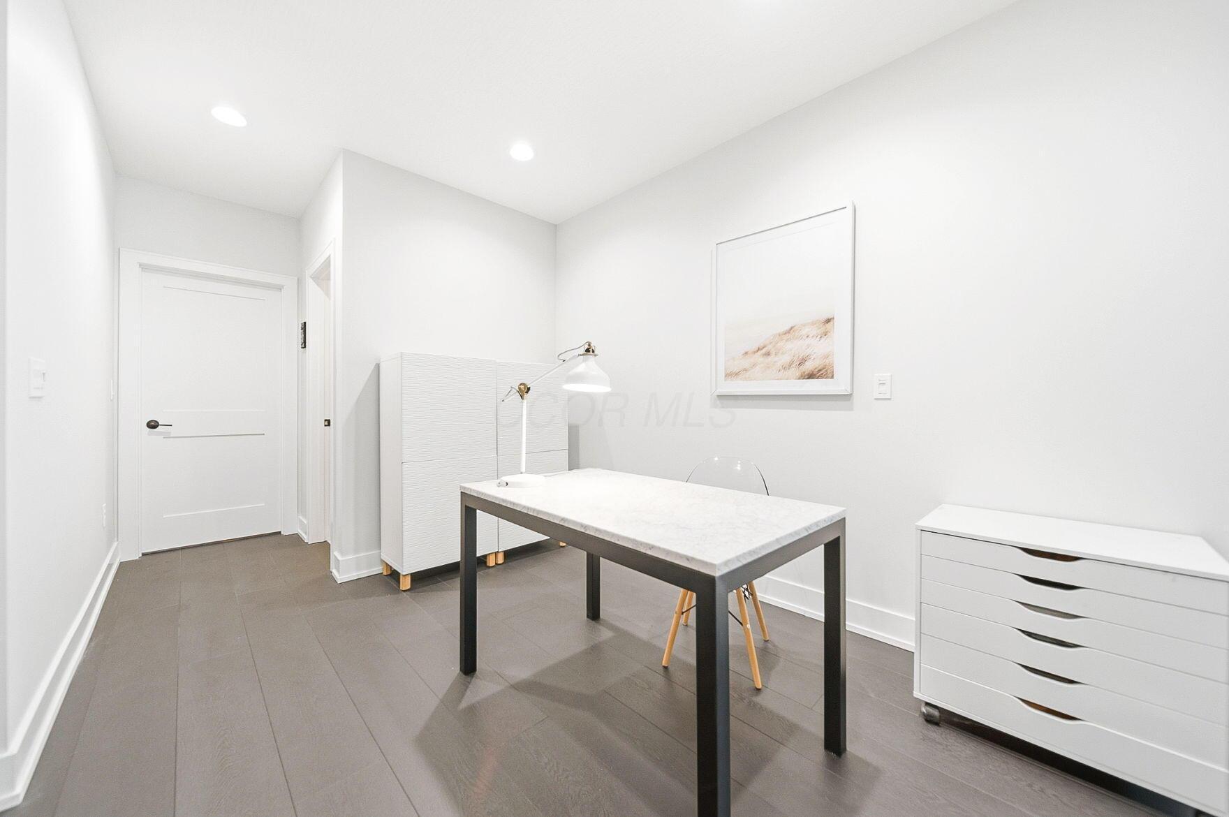 11294 Cedar Crest Drive