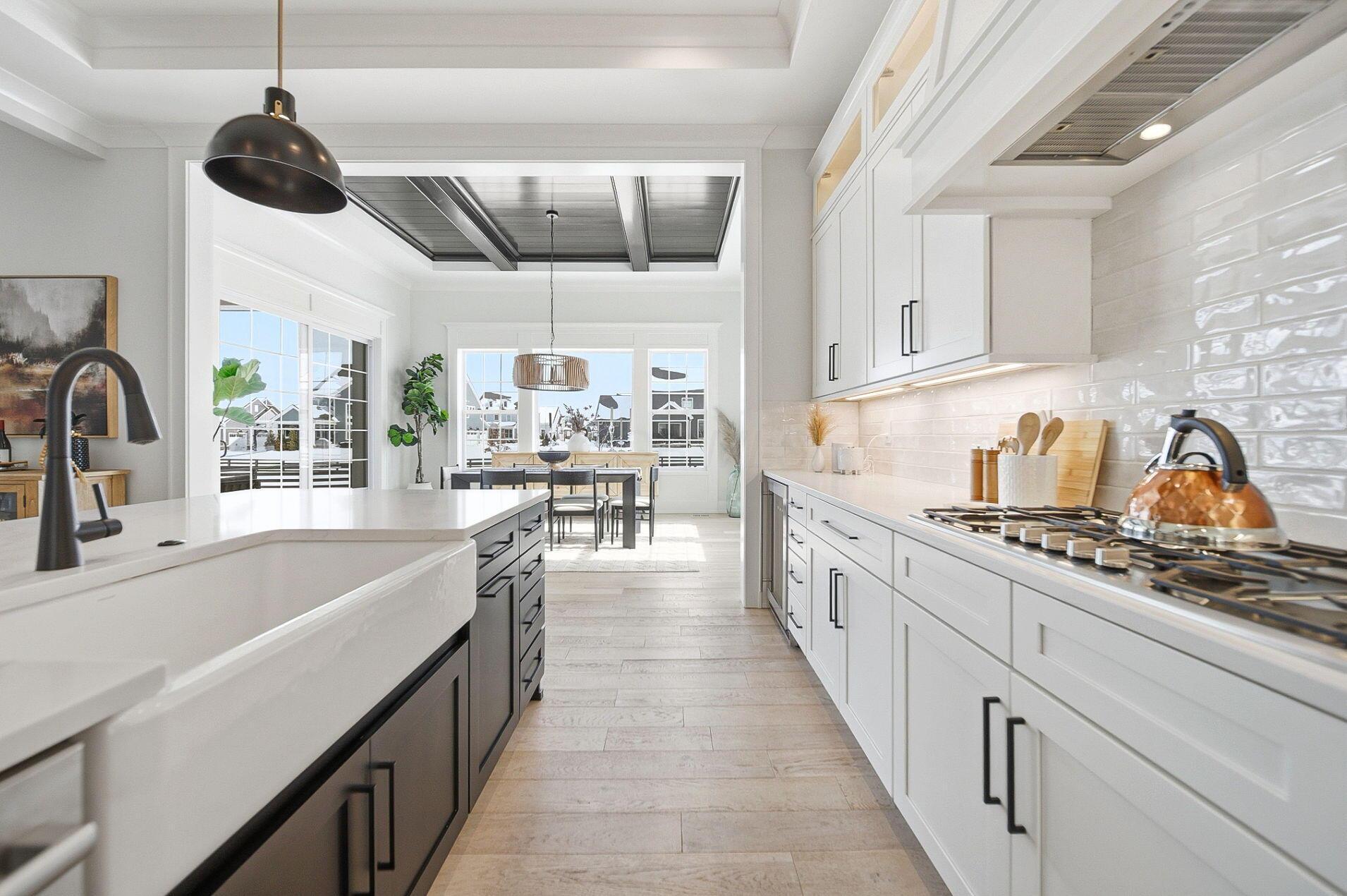 11294 Cedar Crest Drive