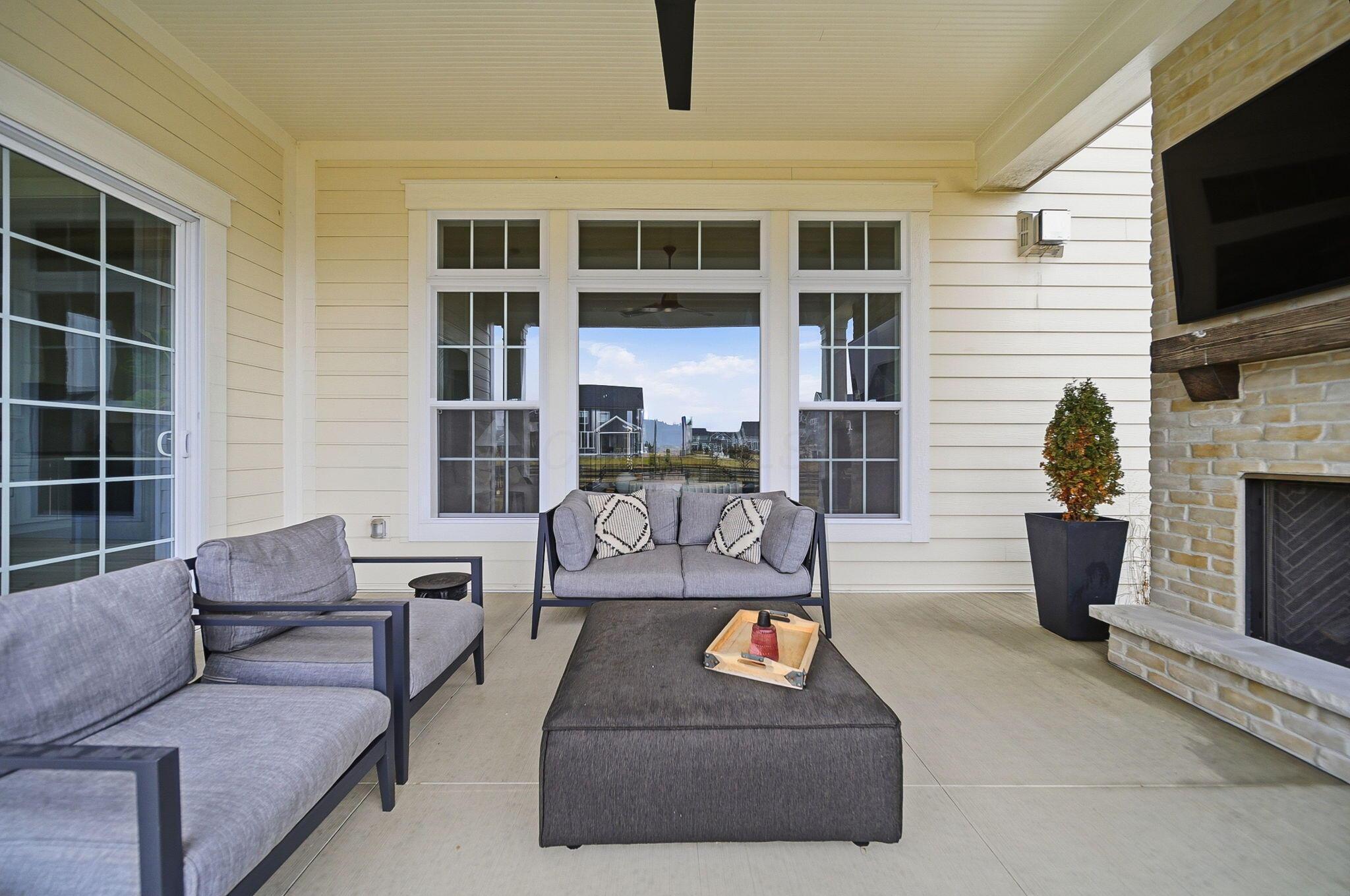 11294 Cedar Crest Drive