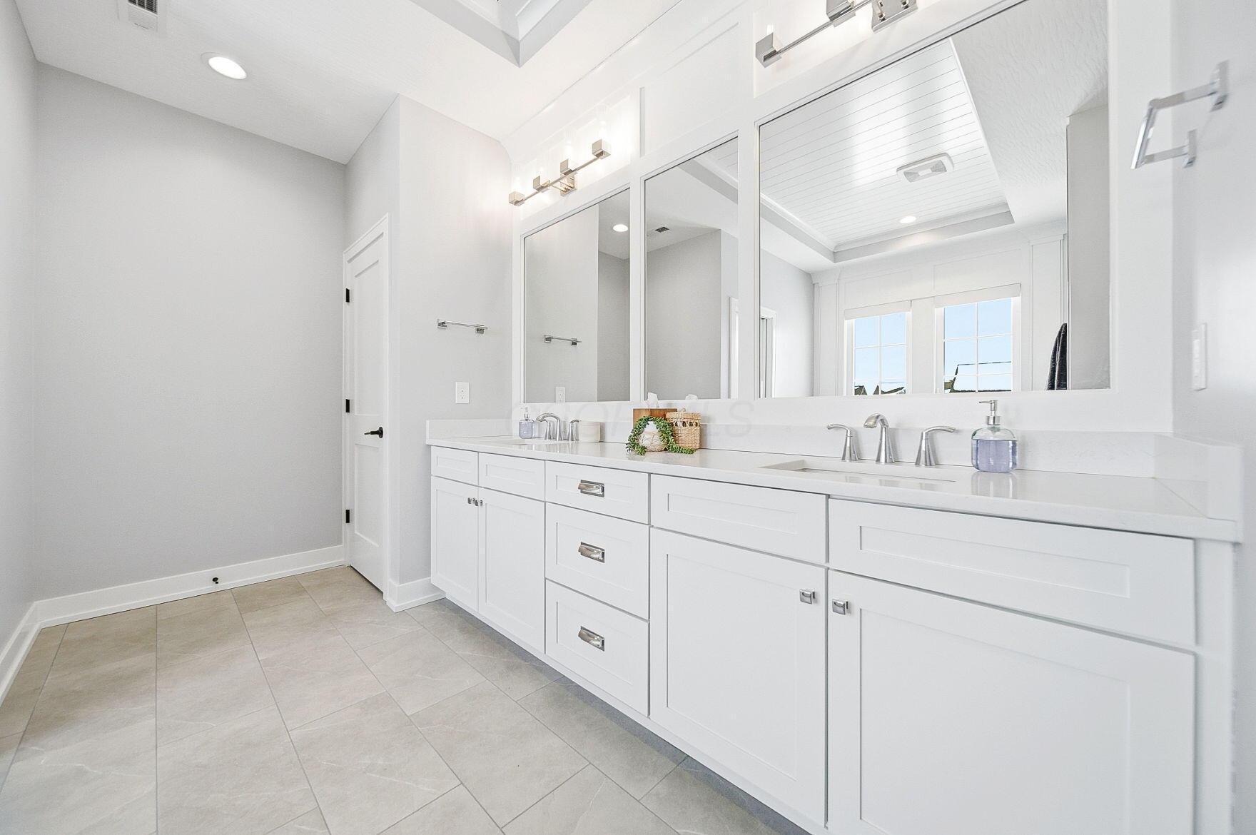 11294 Cedar Crest Drive