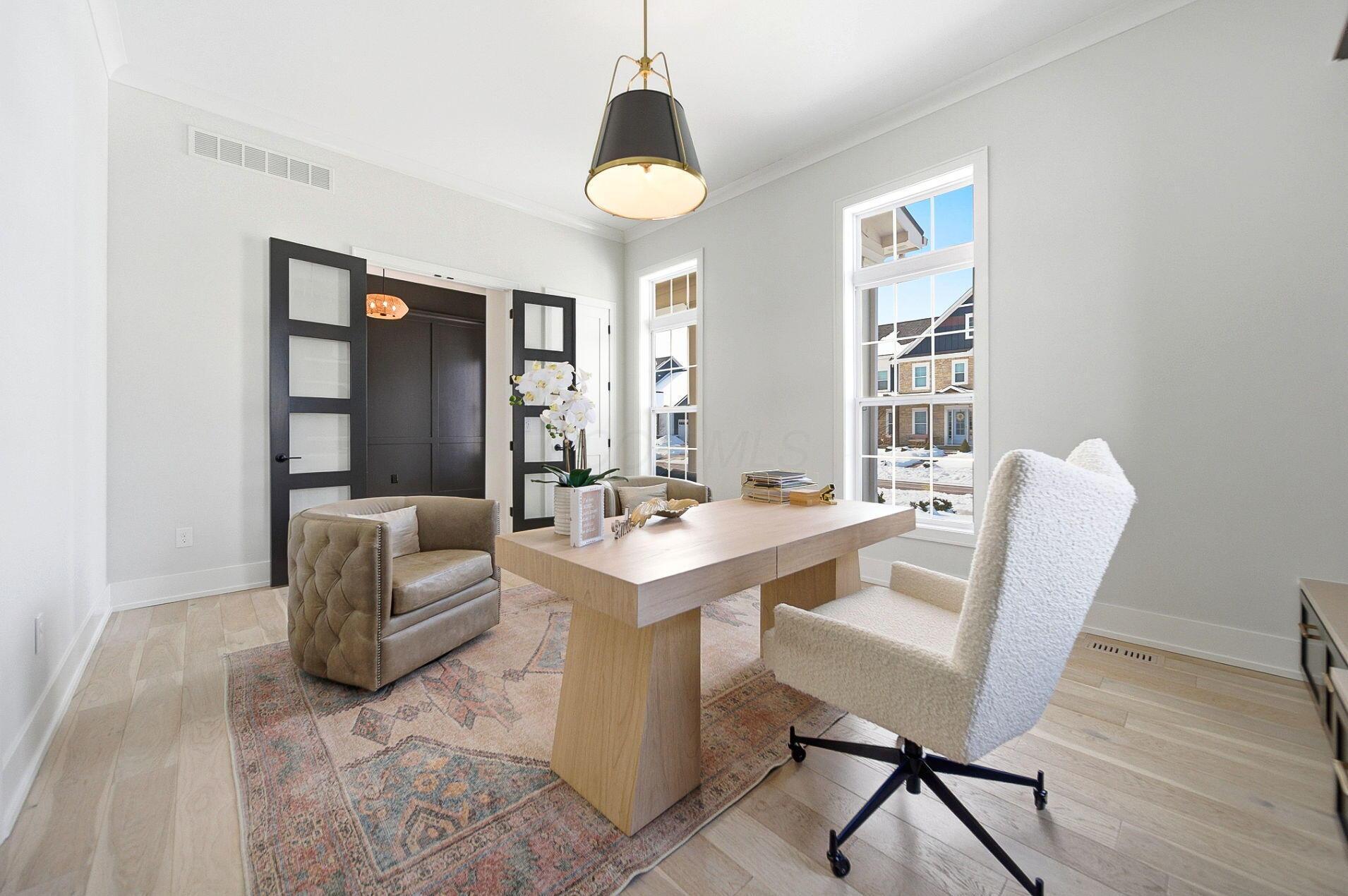 11294 Cedar Crest Drive