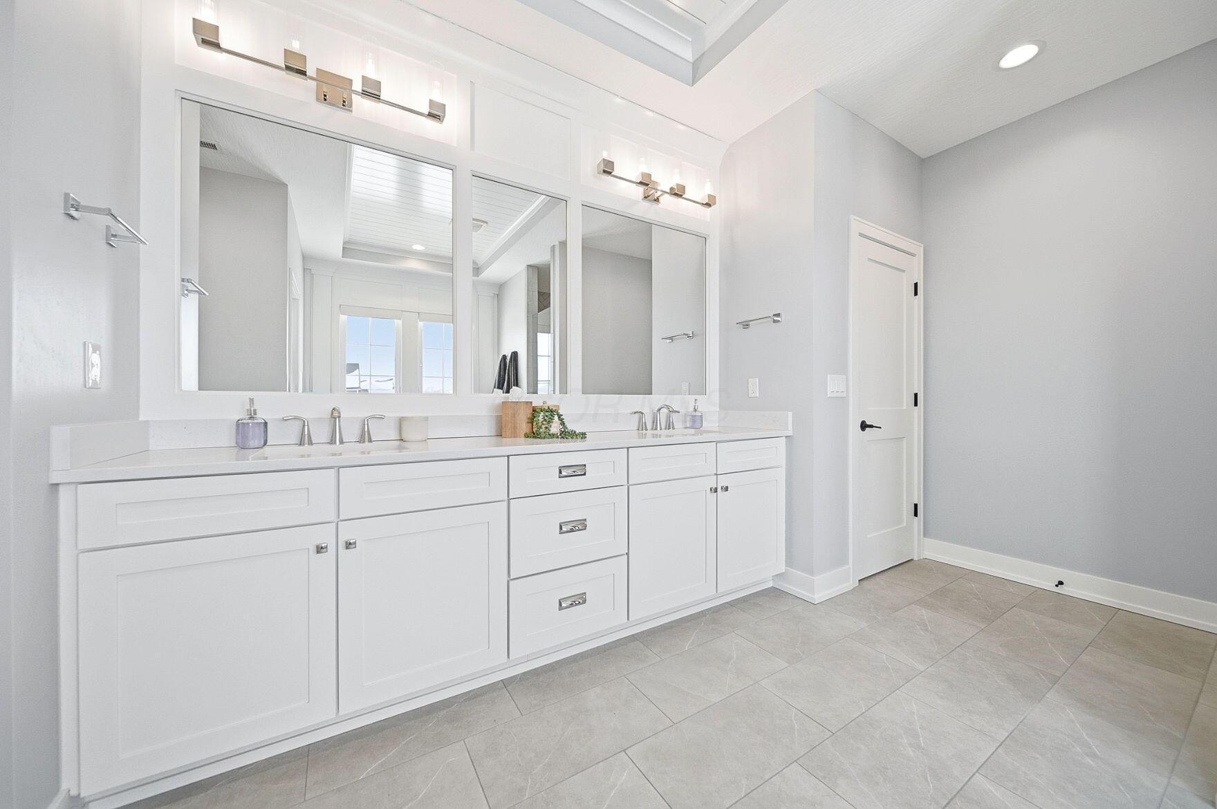 11294 Cedar Crest Drive