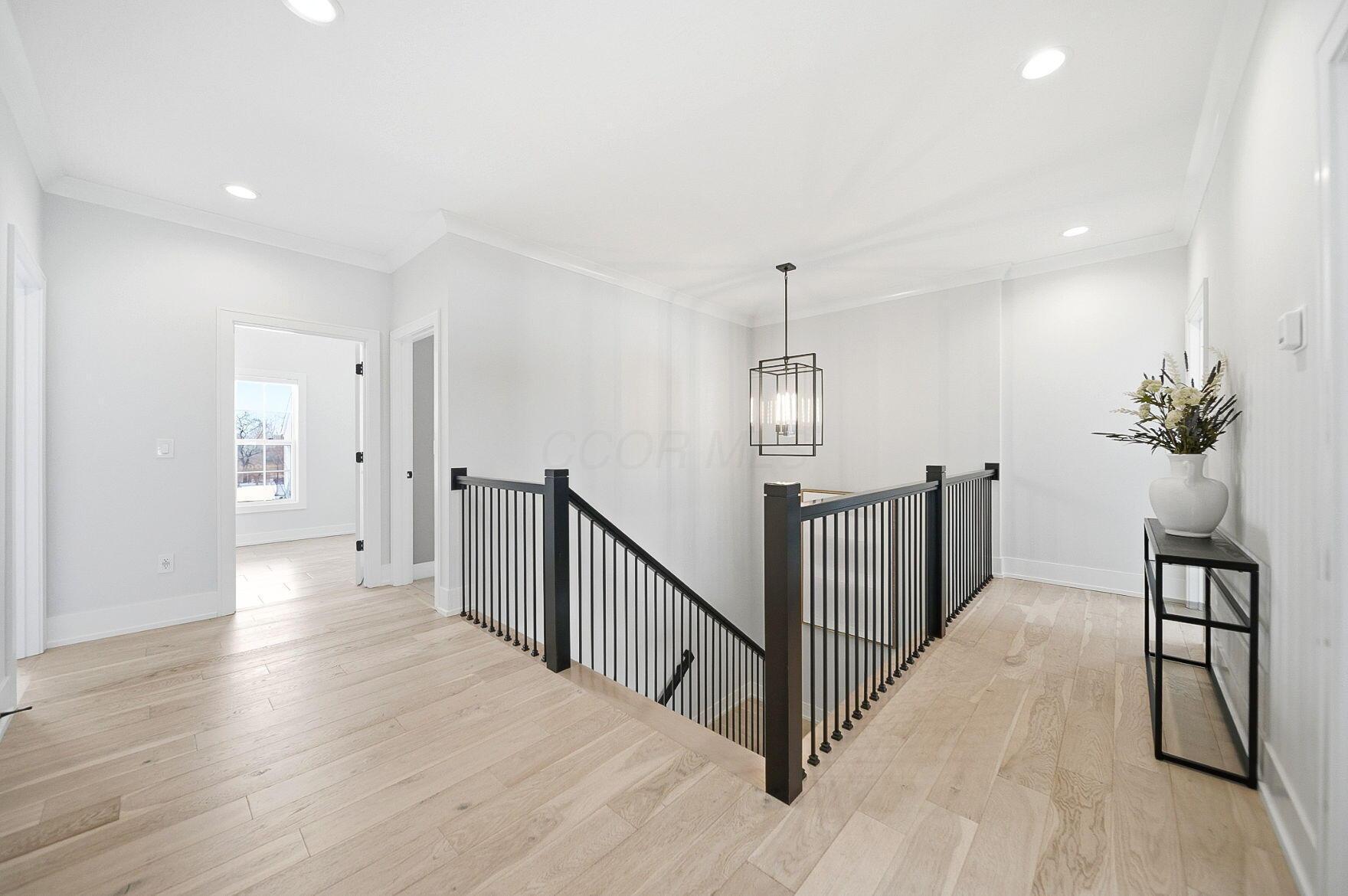 11294 Cedar Crest Drive