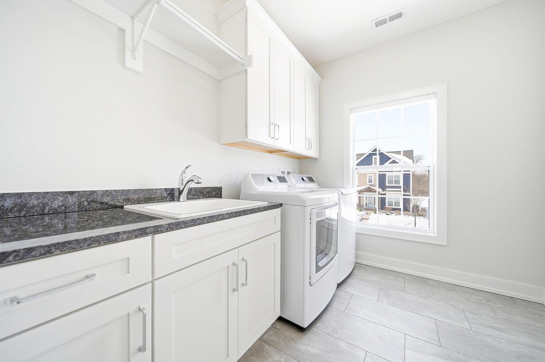 11294 Cedar Crest Drive