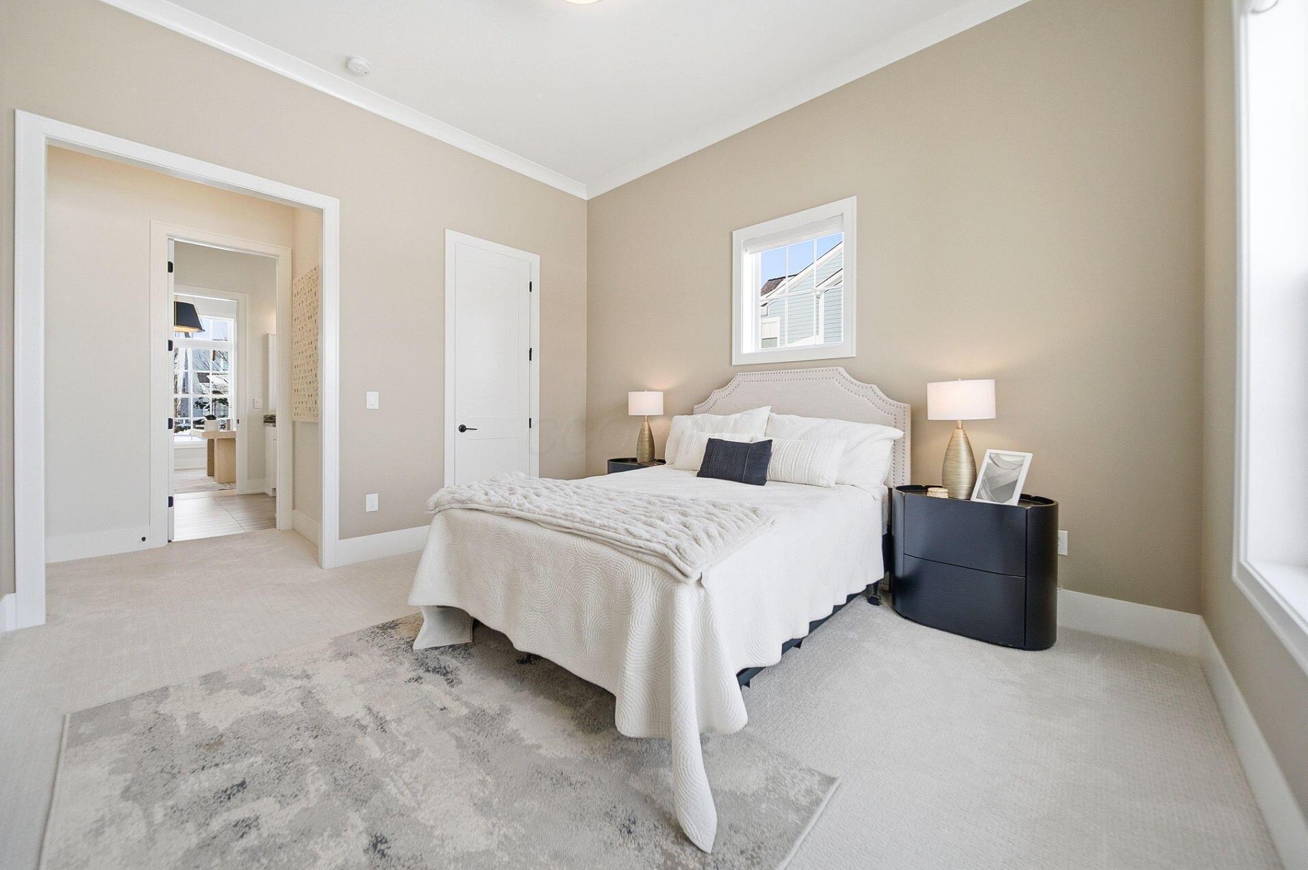 11294 Cedar Crest Drive