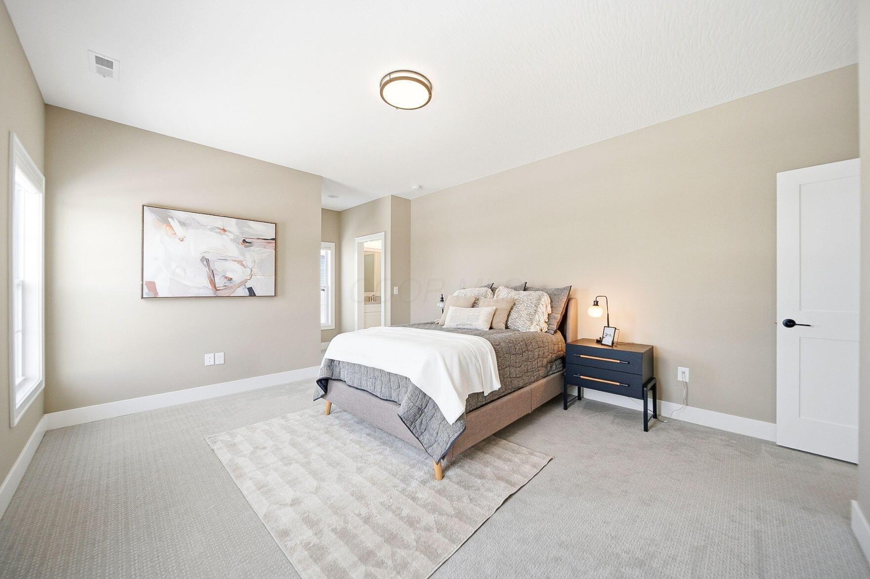 11294 Cedar Crest Drive