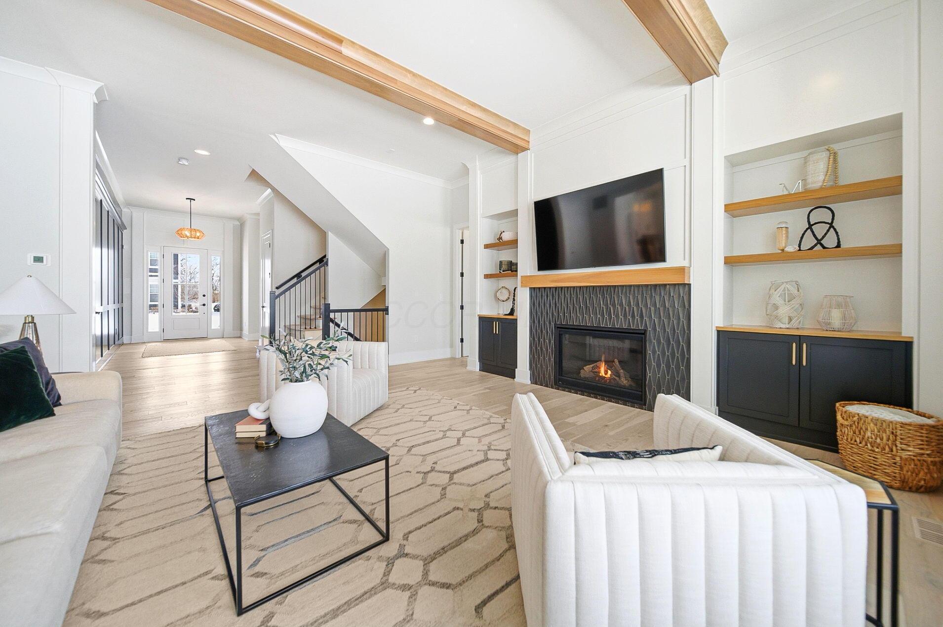 11294 Cedar Crest Drive