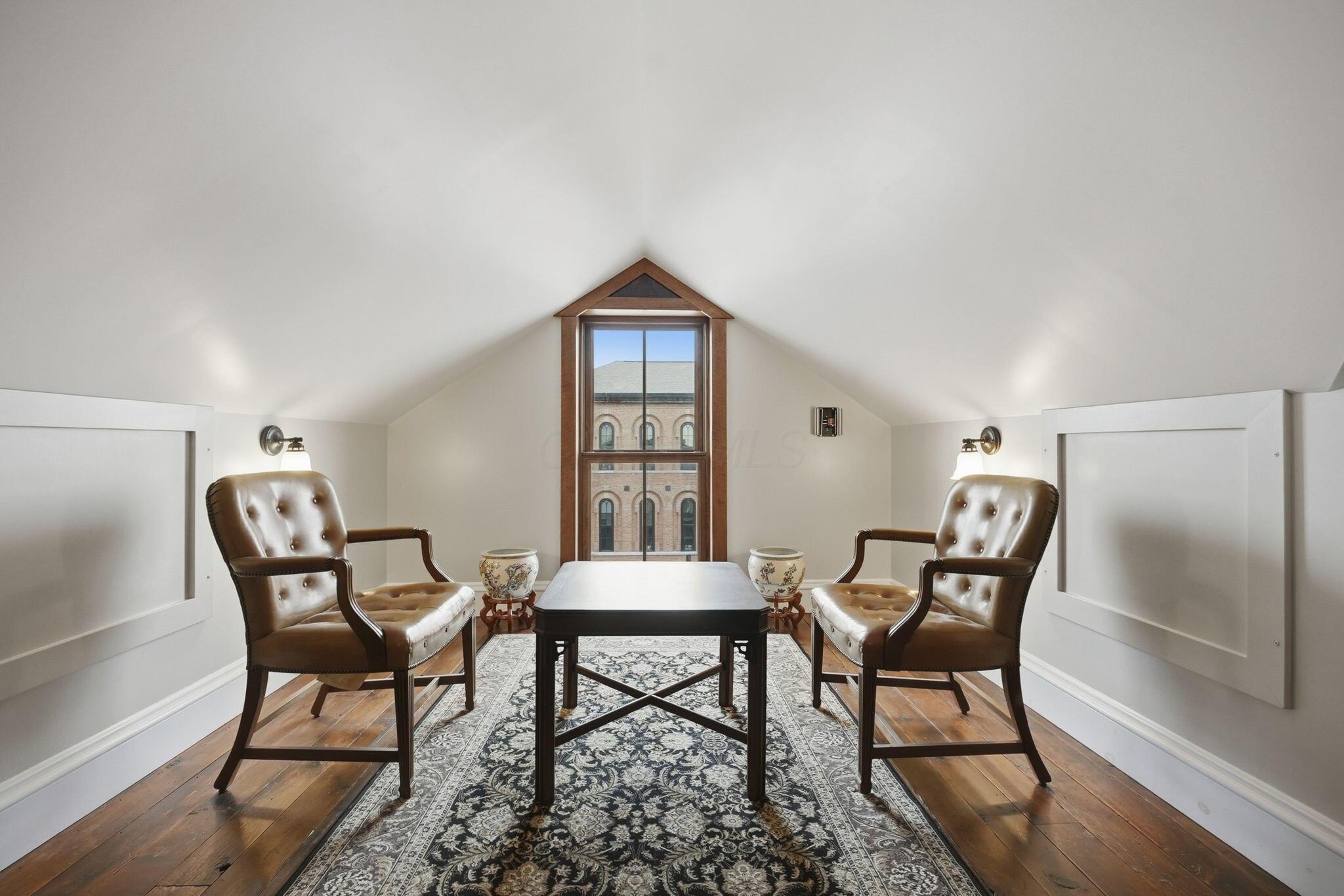 125 W Main Street, 2nd Floor