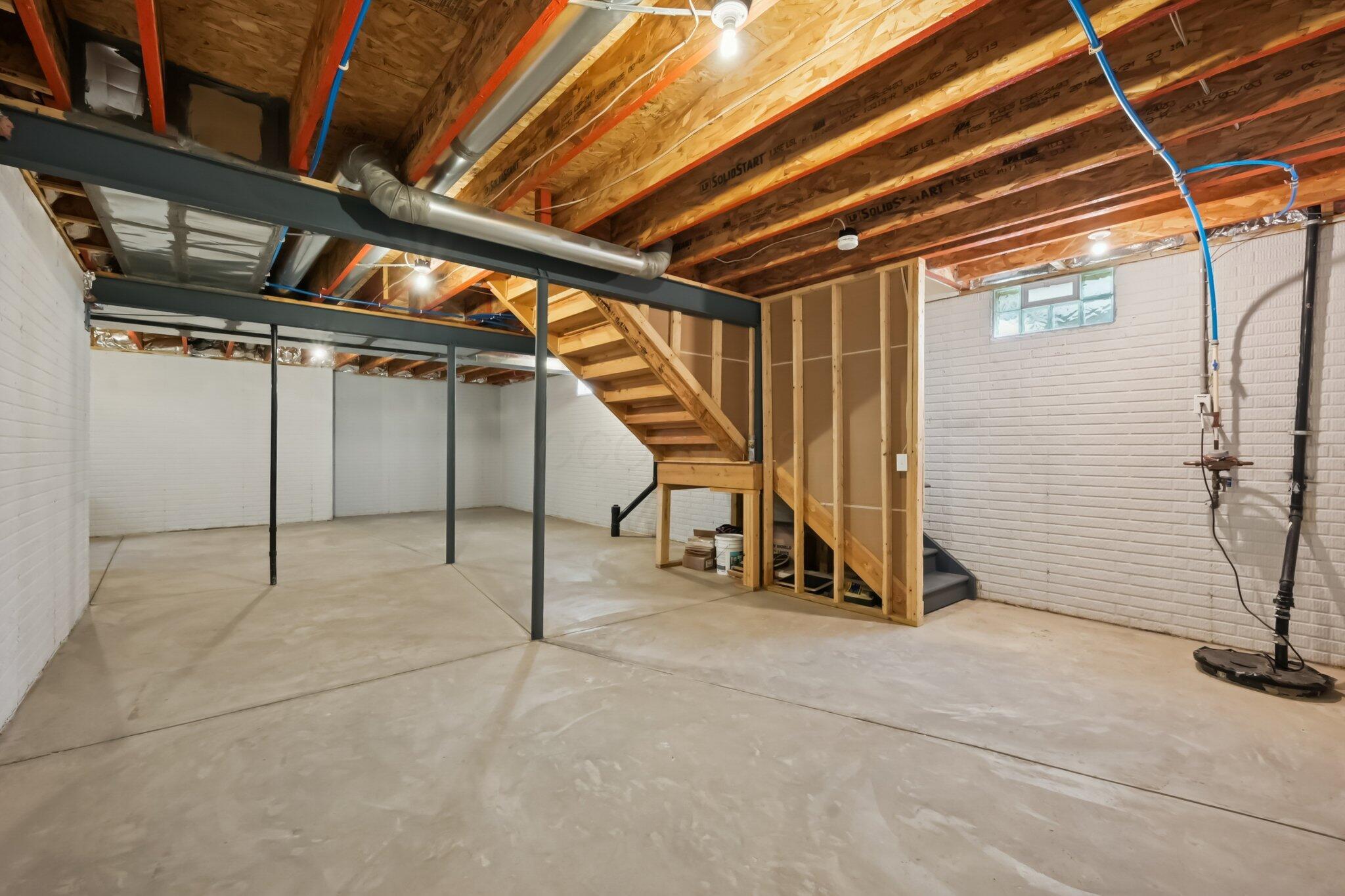 8648 Crooked Maple Drive