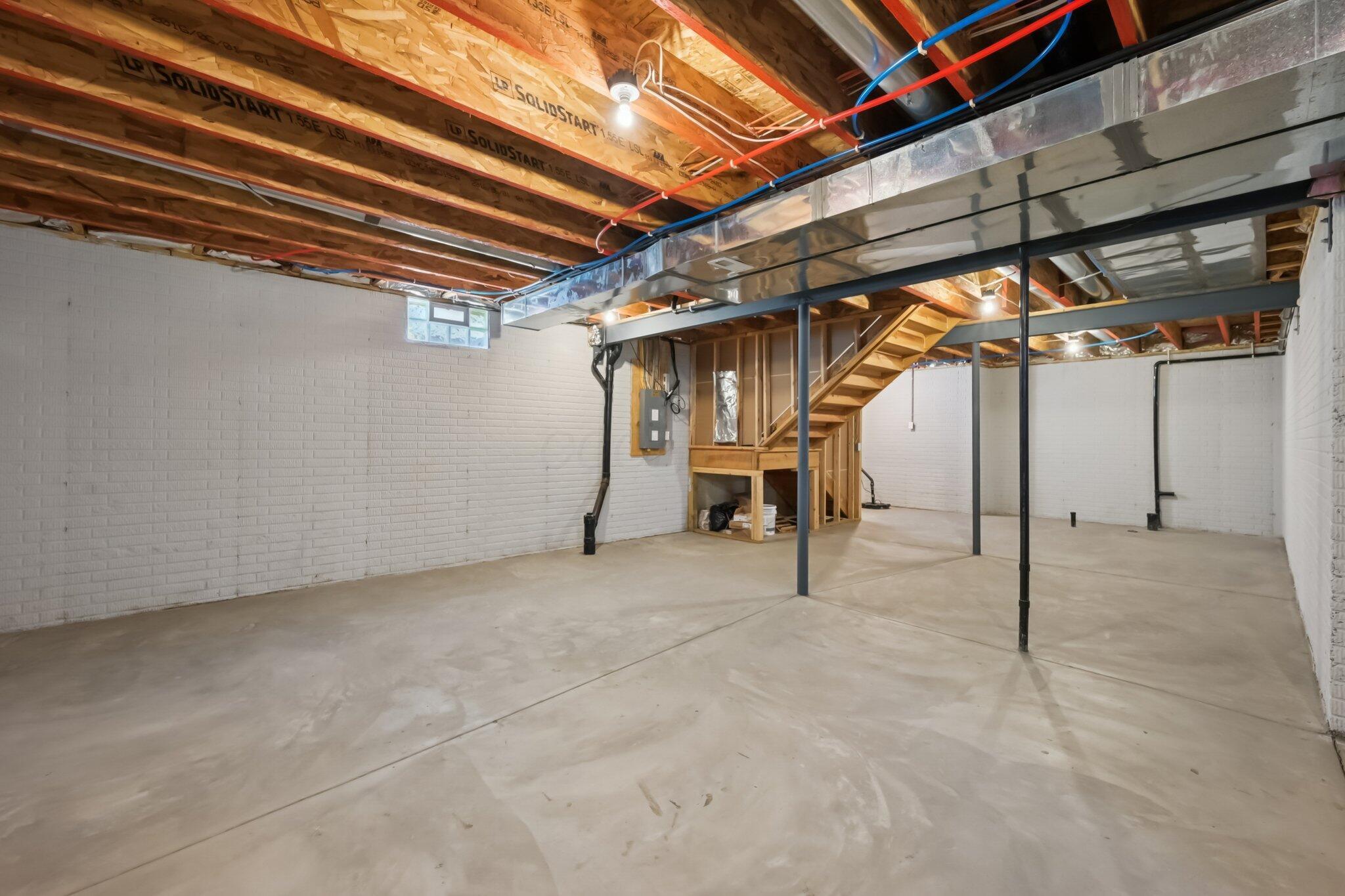 8648 Crooked Maple Drive