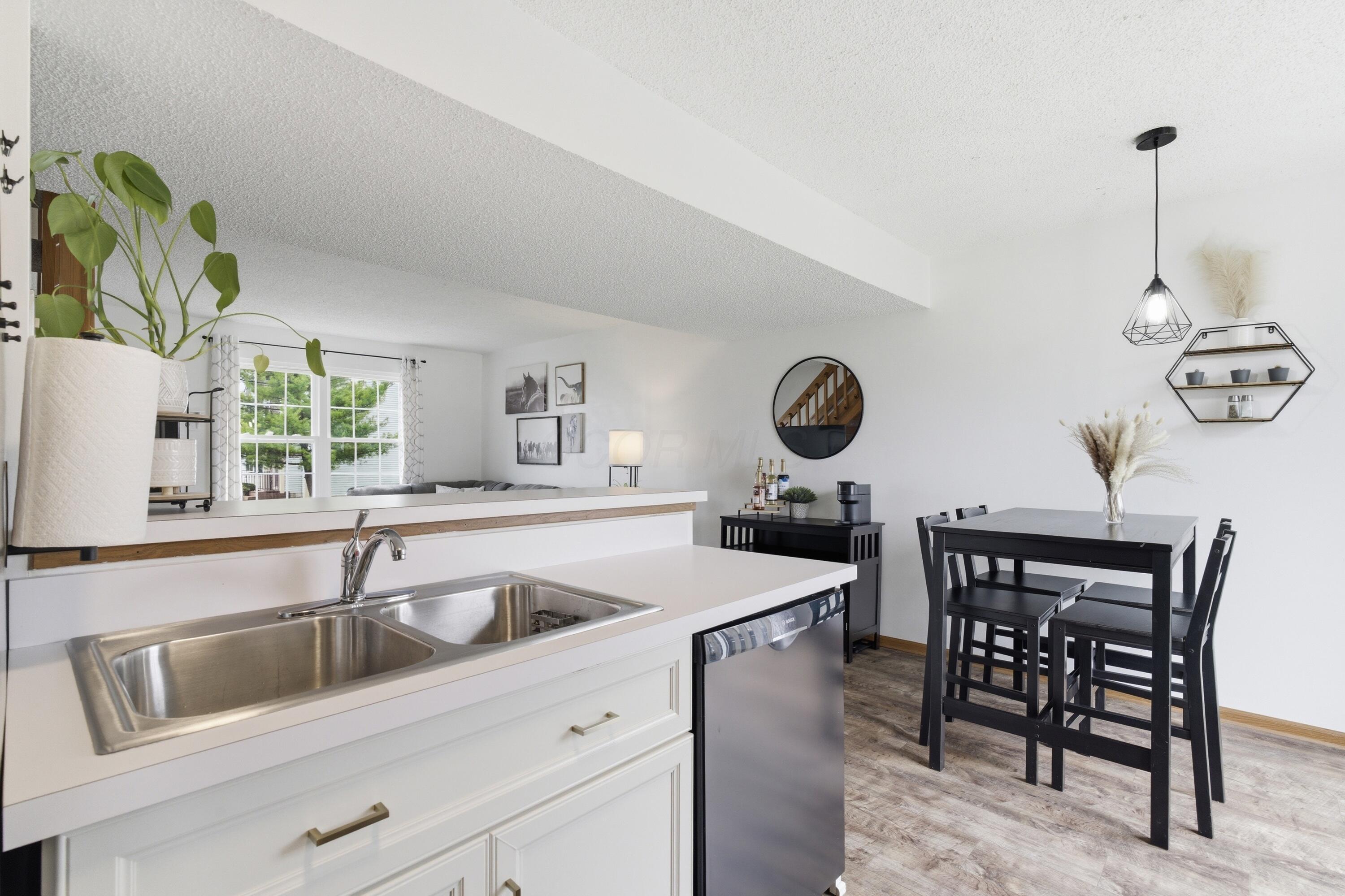 5082 Singleton Drive, 29C