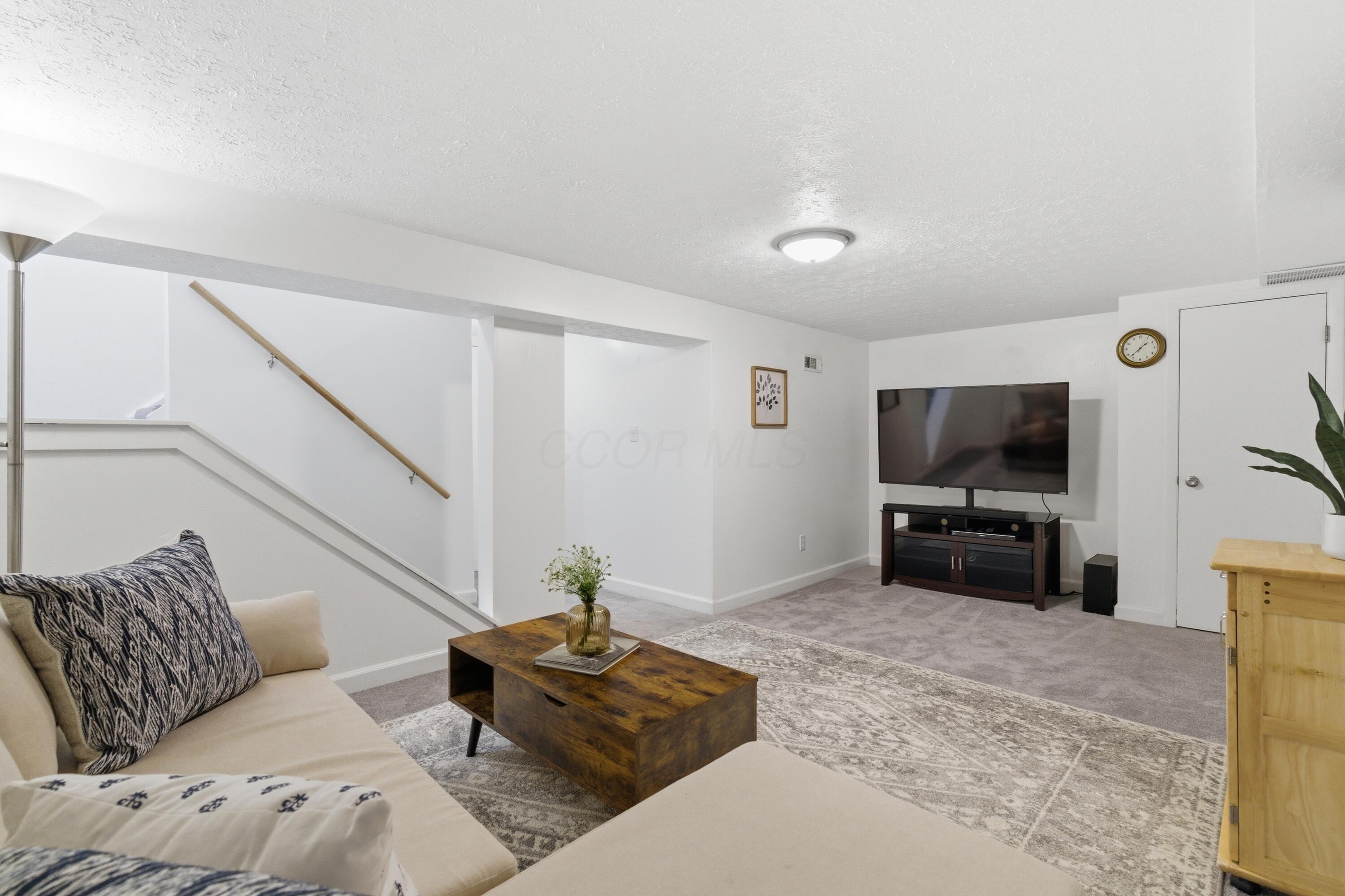 5272 Westbury Drive, 13B