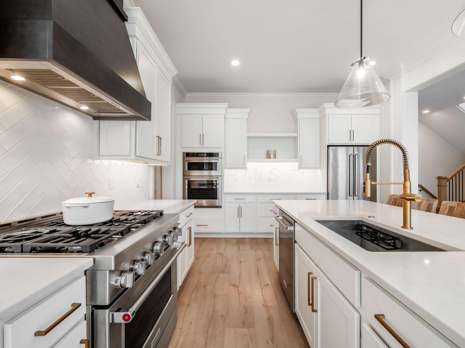 11110 Kingfisher Place