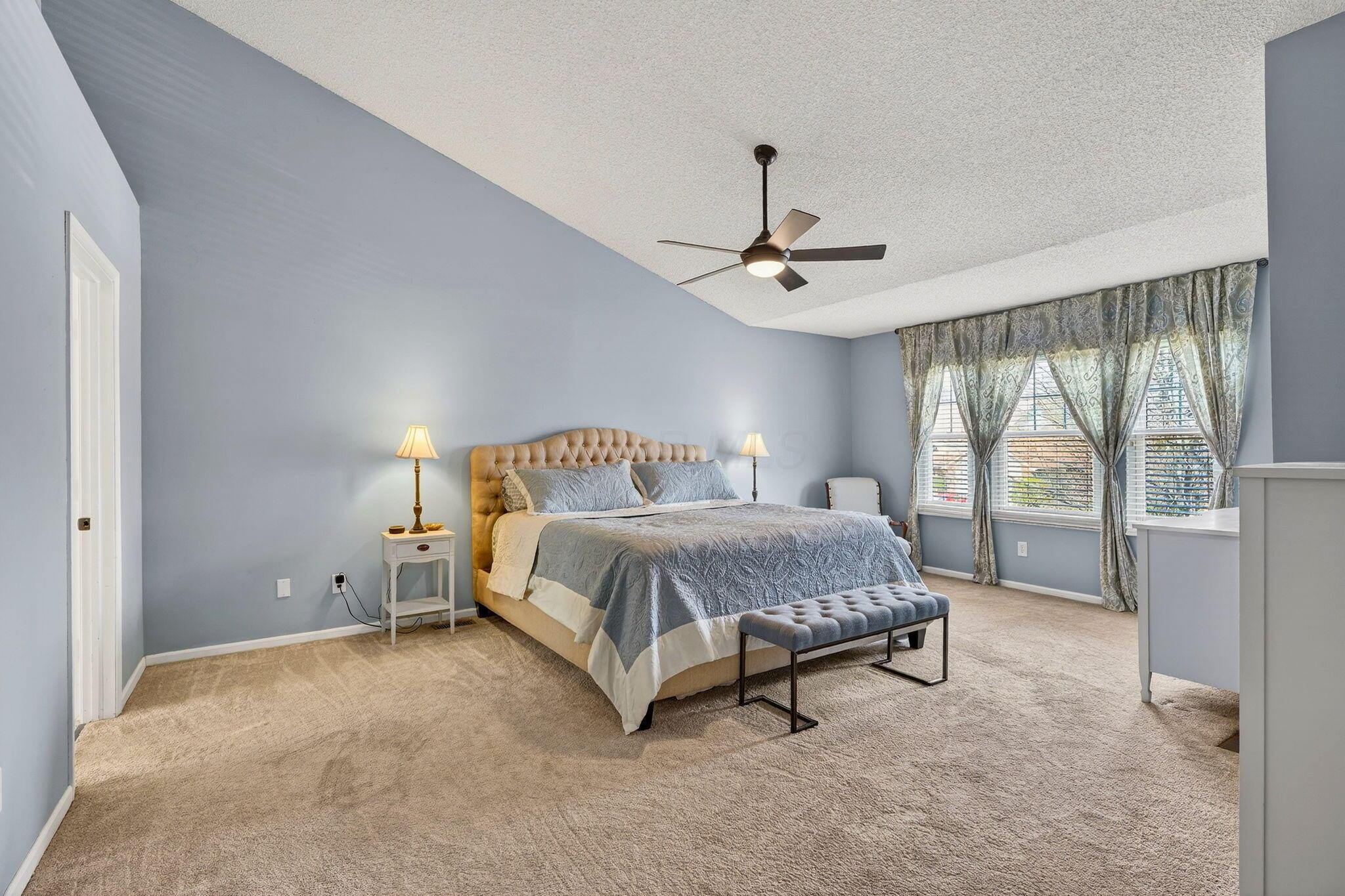 3554 W Bay Circle