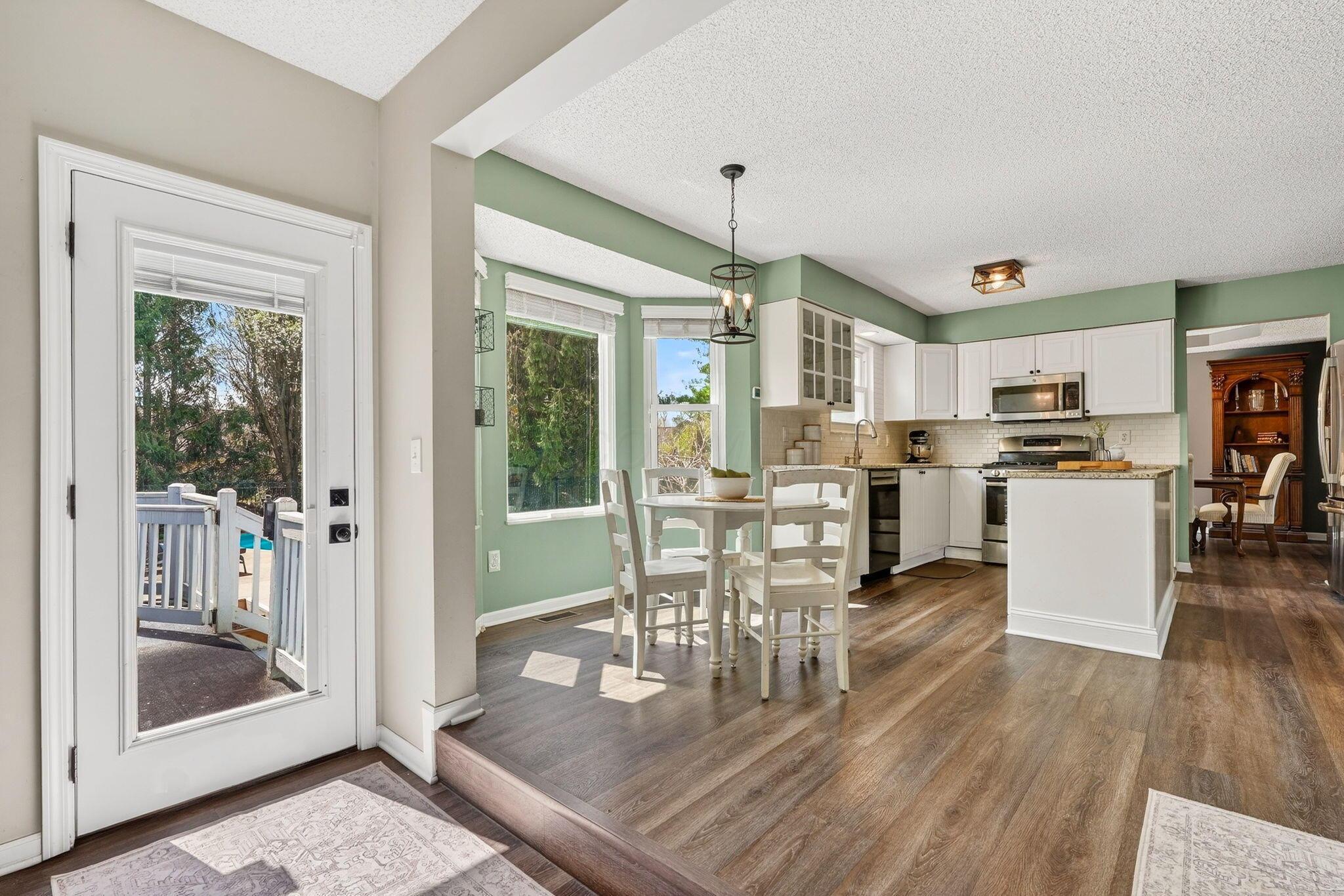 3554 W Bay Circle