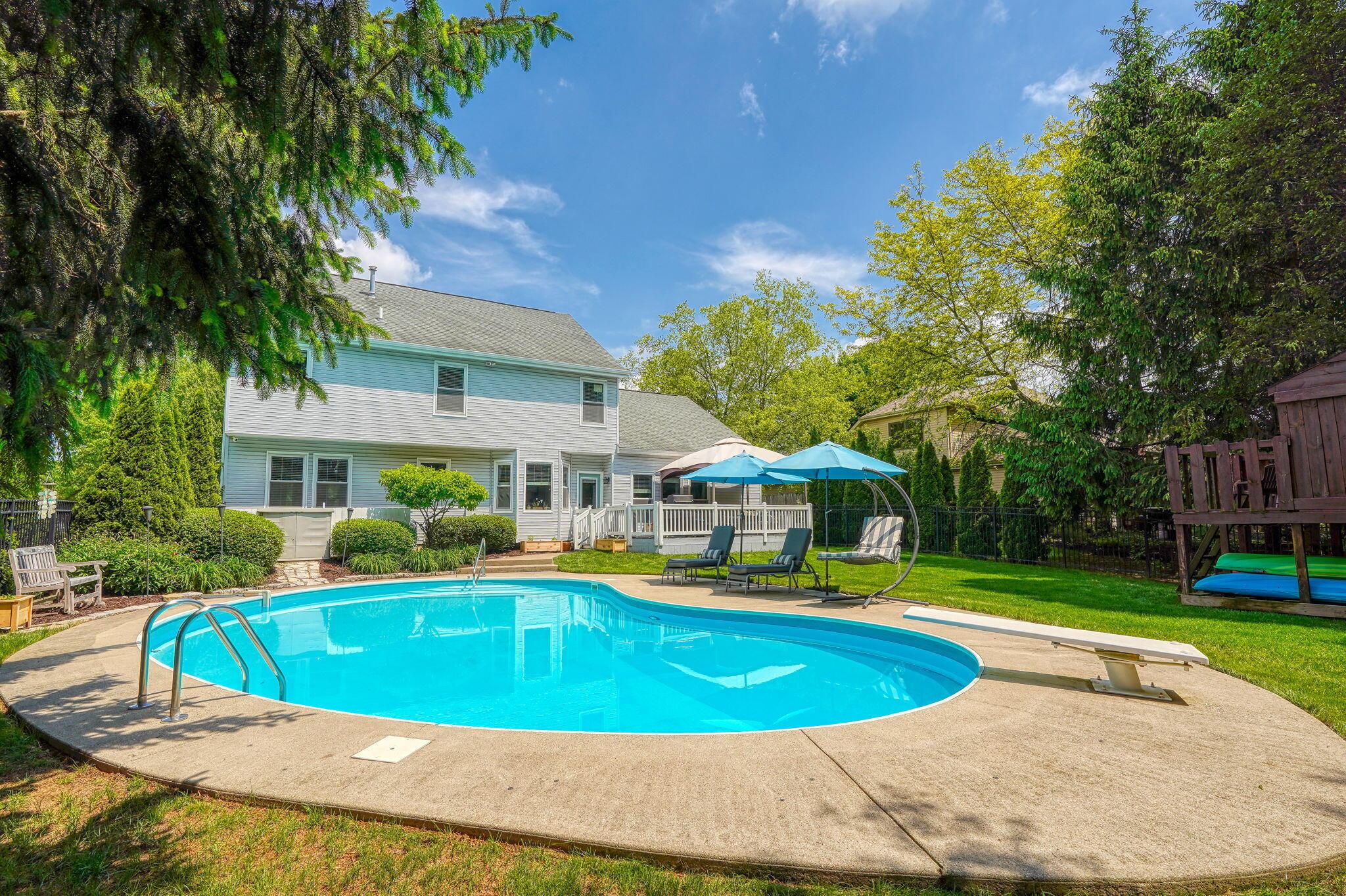 3554 W Bay Circle