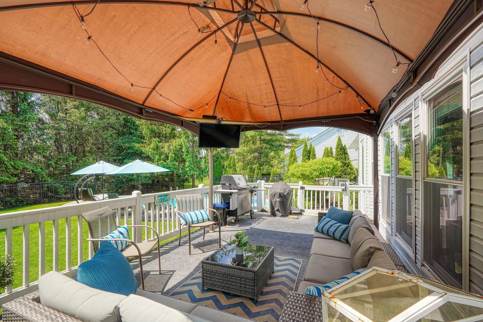 3554 W Bay Circle
