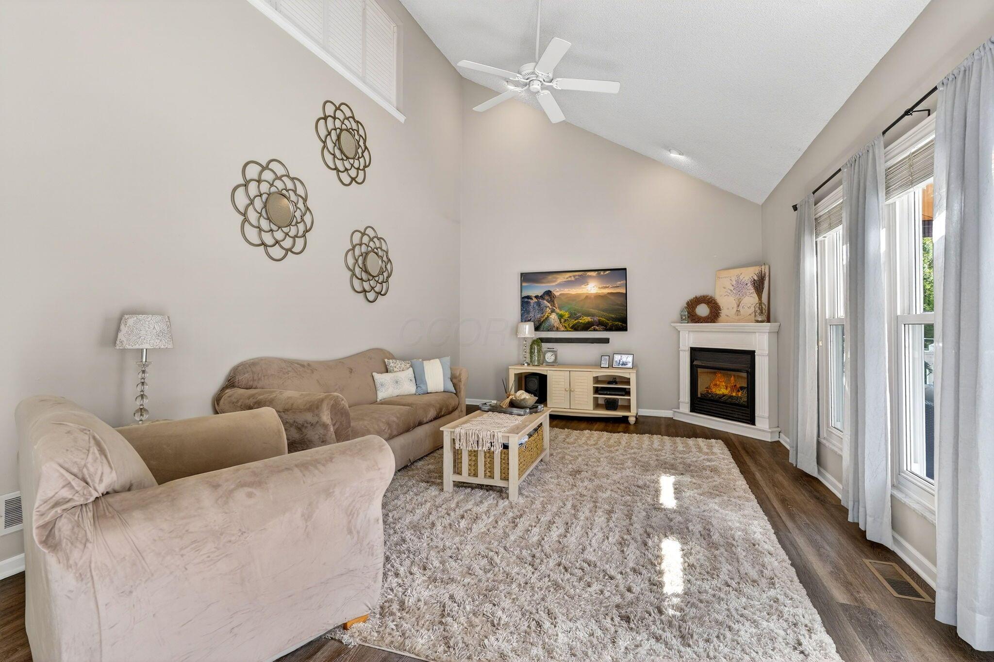 3554 W Bay Circle