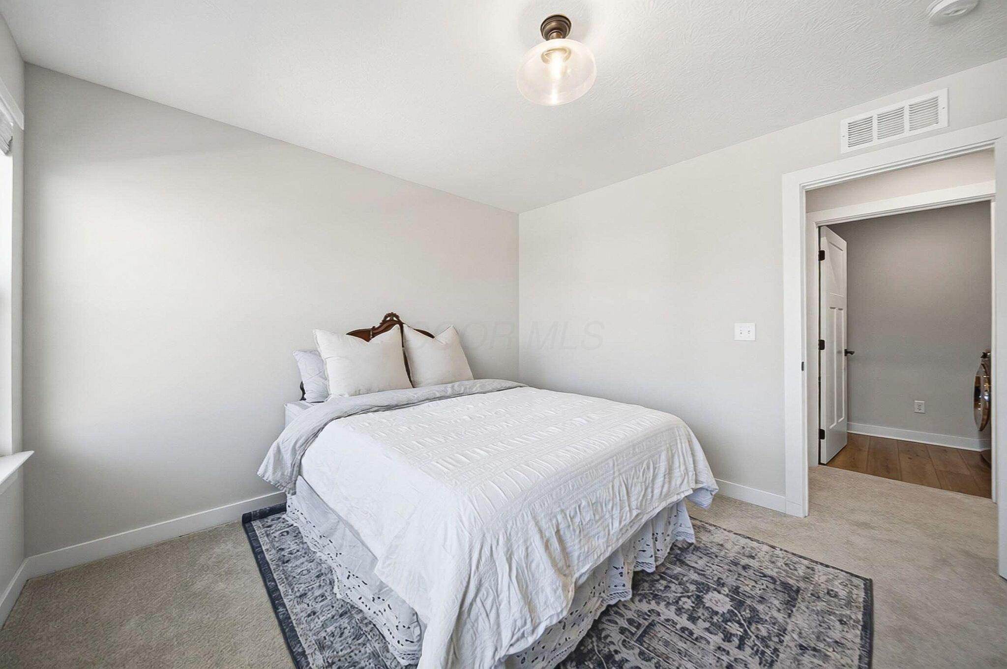 1010 Cape Breton Lane