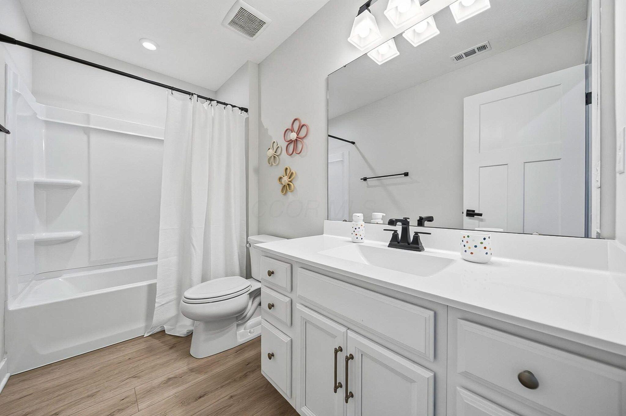 1010 Cape Breton Lane