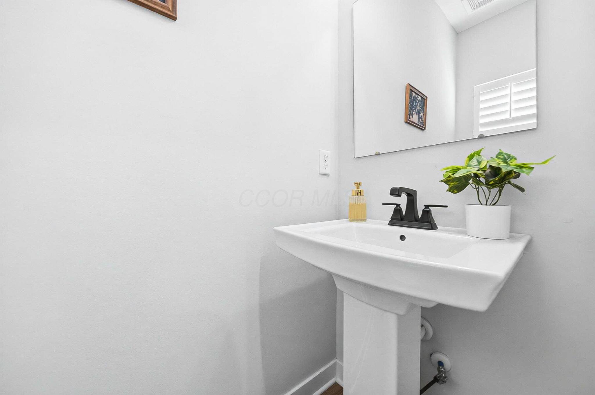 1010 Cape Breton Lane